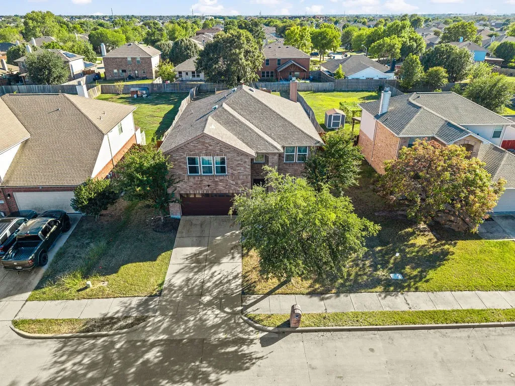 Single Family Residence For Sale in Collin County , 809 Bessemer Drive, Wylie, Texas 75098, 5 Bedroom, 3 Bathroom, 2 Garage spaces, 3,443 Sqft, built in 2004, mls#21396673, Real Estate Agent in Wylie, Homes For Sale in Collin county, Homes For Sale in Wylie, Realtor in Wylie Texas, Real Estate Brokerage Independent Realty Texas, Luminita Cordes Realtor