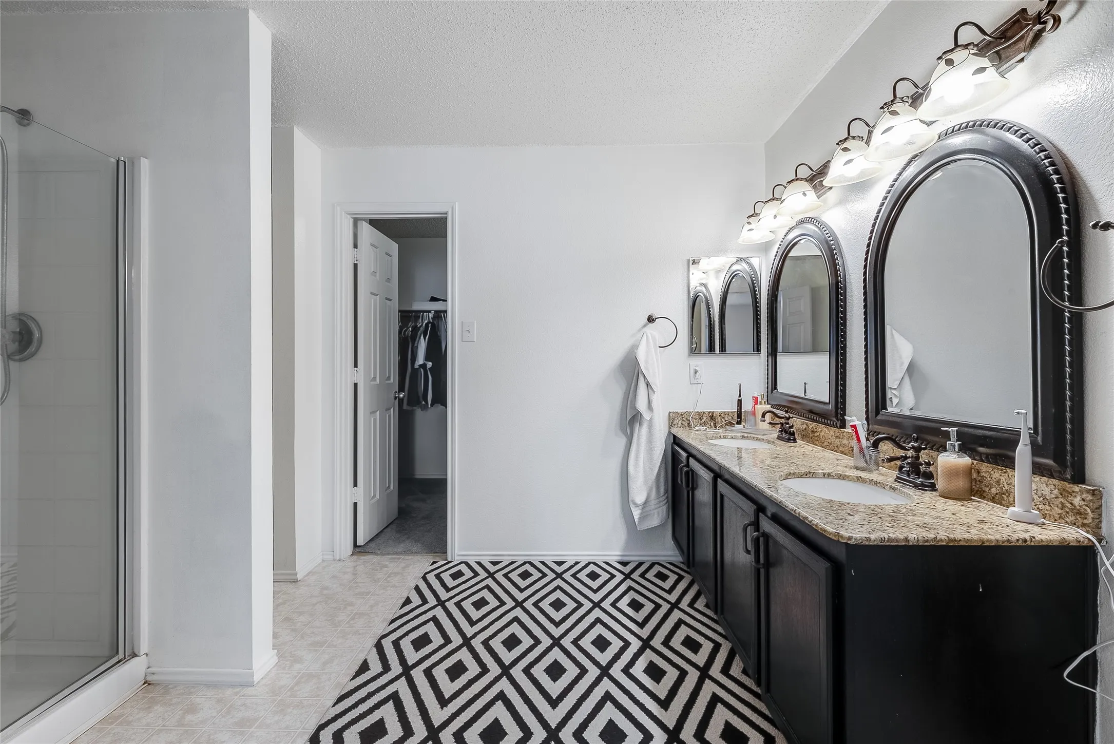 Single Family Residence For Sale in Collin County , 809 Bessemer Drive, Wylie, Texas 75098, 5 Bedroom, 3 Bathroom, 2 Garage spaces, 3,443 Sqft, built in 2004, mls#21396673, Real Estate Agent in Wylie, Homes For Sale in Collin county, Homes For Sale in Wylie, Realtor in Wylie Texas, Real Estate Brokerage Independent Realty Texas, Luminita Cordes Realtor