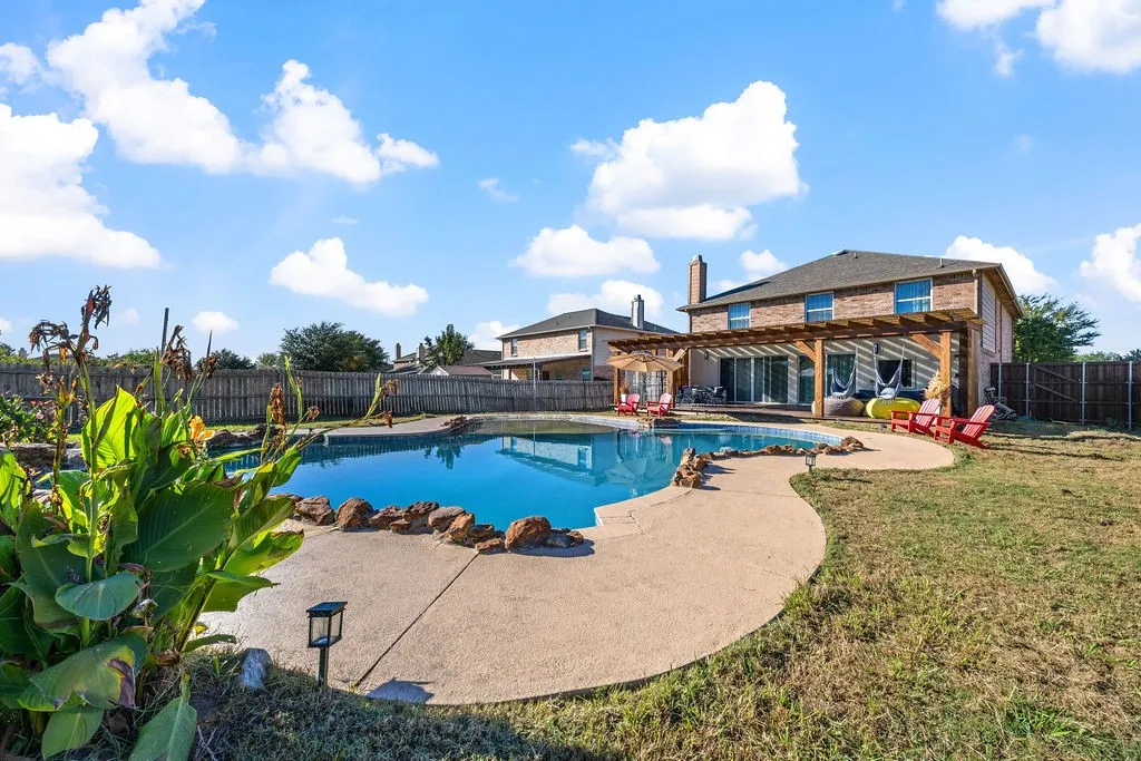 Single Family Residence For Sale in Collin County , 809 Bessemer Drive, Wylie, Texas 75098, 5 Bedroom, 3 Bathroom, 2 Garage spaces, 3,443 Sqft, built in 2004, mls#21396673, Real Estate Agent in Wylie, Homes For Sale in Collin county, Homes For Sale in Wylie, Realtor in Wylie Texas, Real Estate Brokerage Independent Realty Texas, Luminita Cordes Realtor