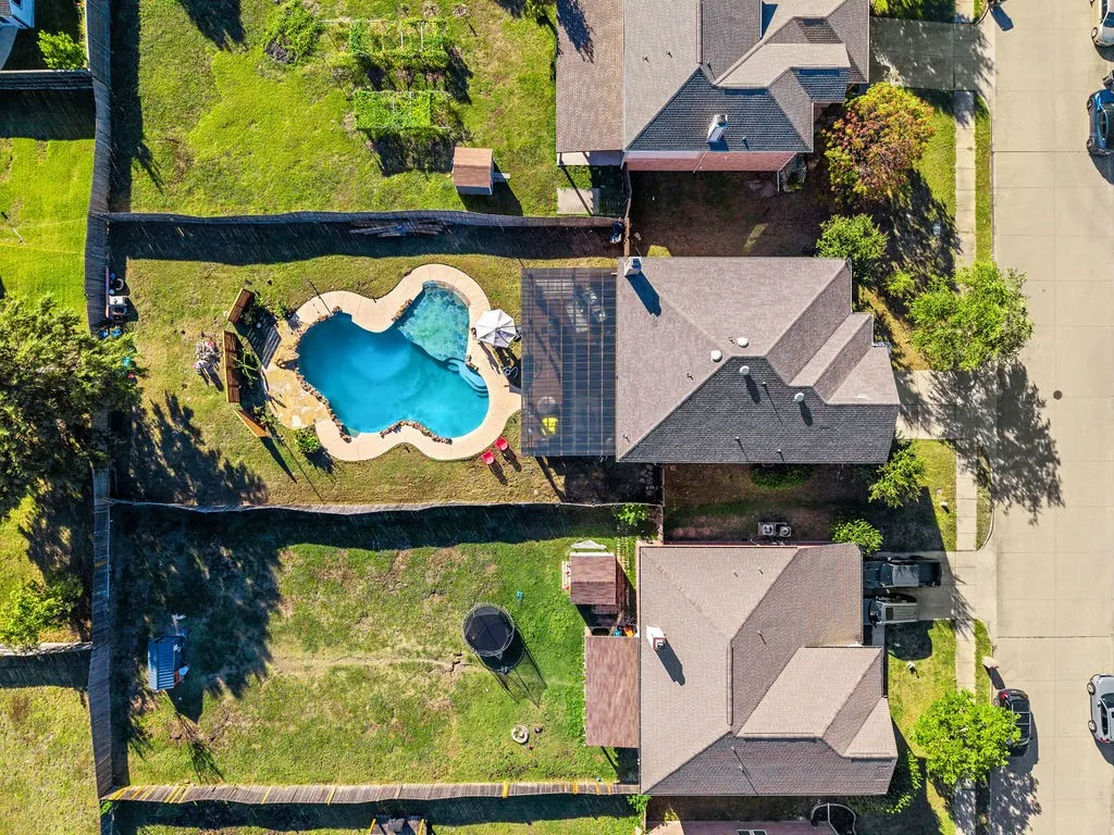 Single Family Residence For Sale in Collin County , 809 Bessemer Drive, Wylie, Texas 75098, 5 Bedroom, 3 Bathroom, 2 Garage spaces, 3,443 Sqft, built in 2004, mls#21396673, Real Estate Agent in Wylie, Homes For Sale in Collin county, Homes For Sale in Wylie, Realtor in Wylie Texas, Real Estate Brokerage Independent Realty Texas, Luminita Cordes Realtor