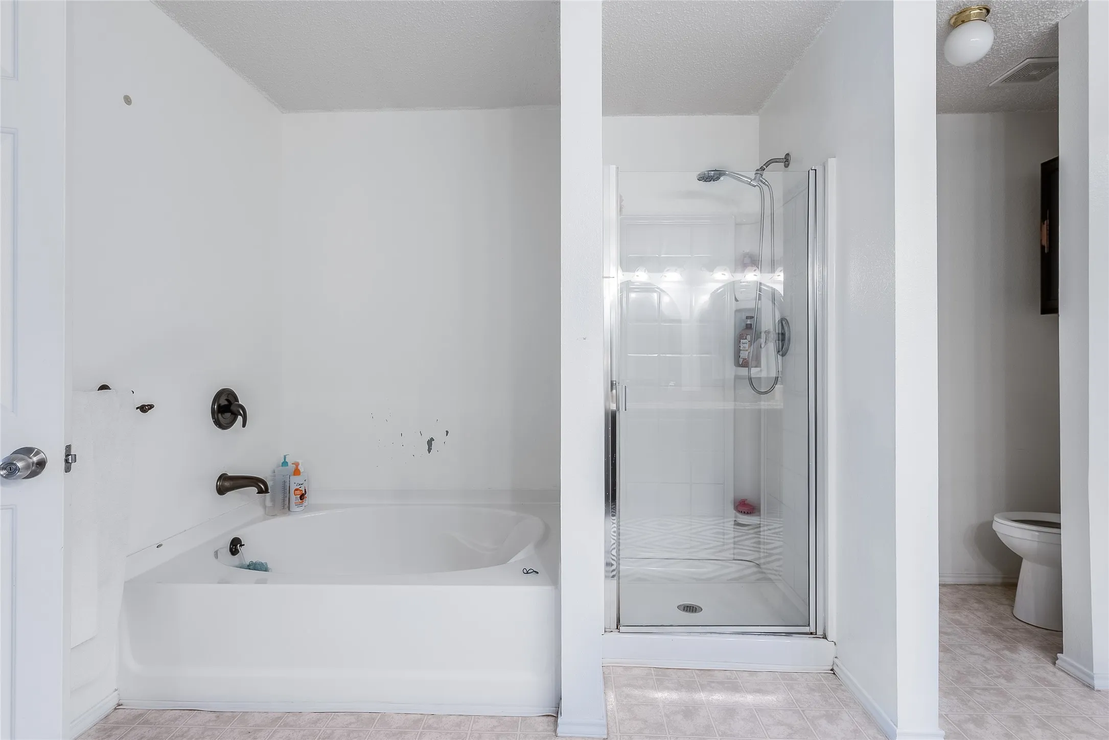 Single Family Residence For Sale in Collin County , 809 Bessemer Drive, Wylie, Texas 75098, 5 Bedroom, 3 Bathroom, 2 Garage spaces, 3,443 Sqft, built in 2004, mls#21396673, Real Estate Agent in Wylie, Homes For Sale in Collin county, Homes For Sale in Wylie, Realtor in Wylie Texas, Real Estate Brokerage Independent Realty Texas, Luminita Cordes Realtor