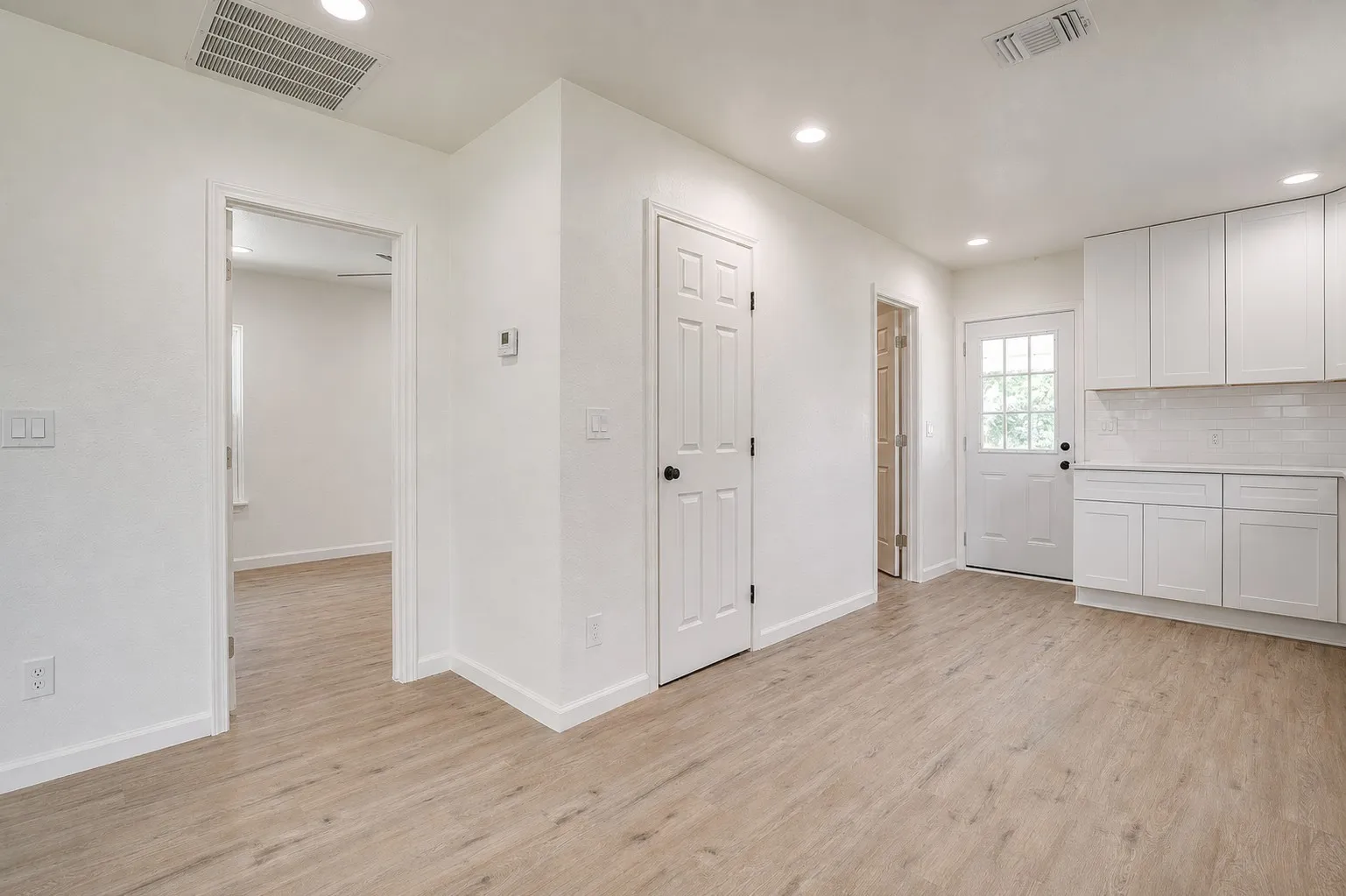 Single Family Residence For Sale in Young County , 508 Virginia Street, Graham, Texas 76450, 2 Bedroom, 2 Bathroom, Garage spaces, 960 Sqft, built in 1950, mls#21407774, Real Estate Agent in Graham, Homes For Sale in Young county, Homes For Sale in Graham, Realtor in Graham Texas, Real Estate Brokerage Independent Realty Texas, Luminita Cordes Realtor