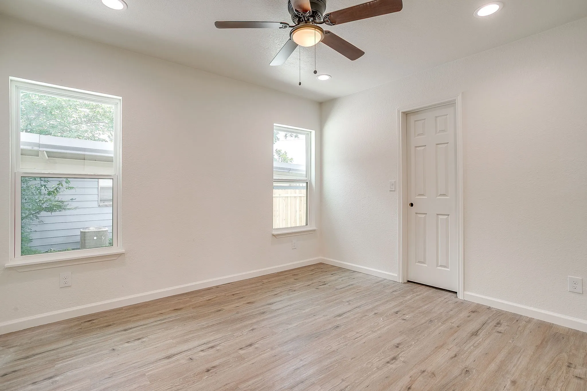 Single Family Residence For Sale in Young County , 508 Virginia Street, Graham, Texas 76450, 2 Bedroom, 2 Bathroom, Garage spaces, 960 Sqft, built in 1950, mls#21407774, Real Estate Agent in Graham, Homes For Sale in Young county, Homes For Sale in Graham, Realtor in Graham Texas, Real Estate Brokerage Independent Realty Texas, Luminita Cordes Realtor