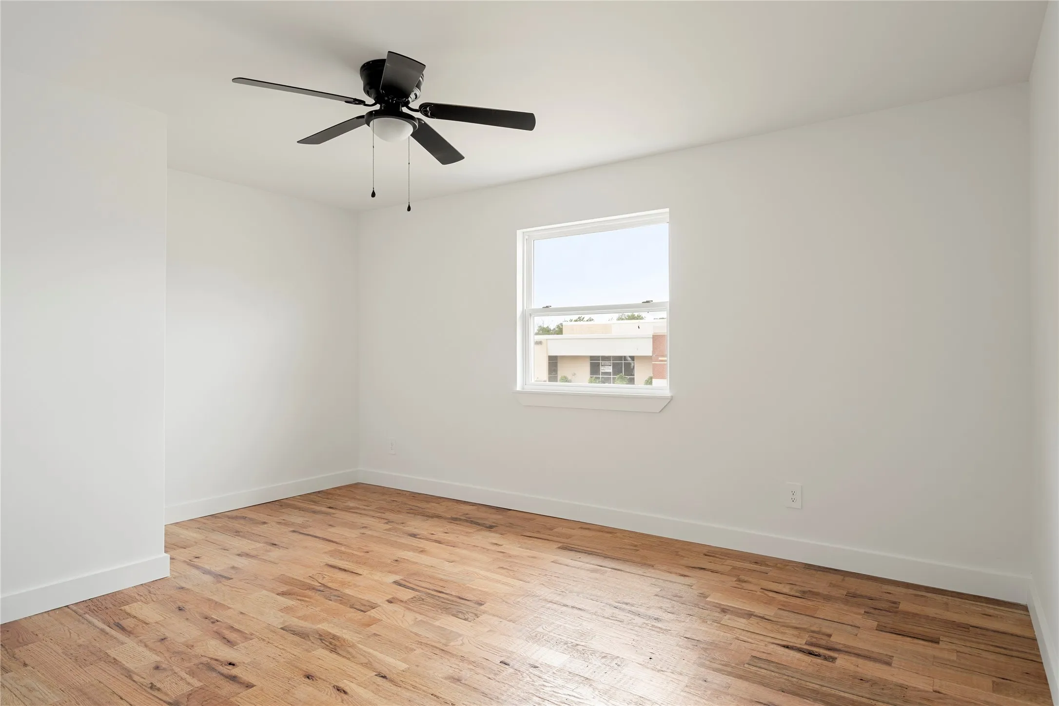 Office For Rent in Hunt County , 2815 Wesley St Street, Greenville, Texas 75401, 0, 0, Garage spaces, 0 Sqft, built in 1985, mls#21407777, Real Estate Agent in Greenville, Homes For Rent in Hunt county, Homes For Rent in Greenville, Realtor in Greenville Texas, Real Estate Brokerage Independent Realty Texas, Luminita Cordes Realtor