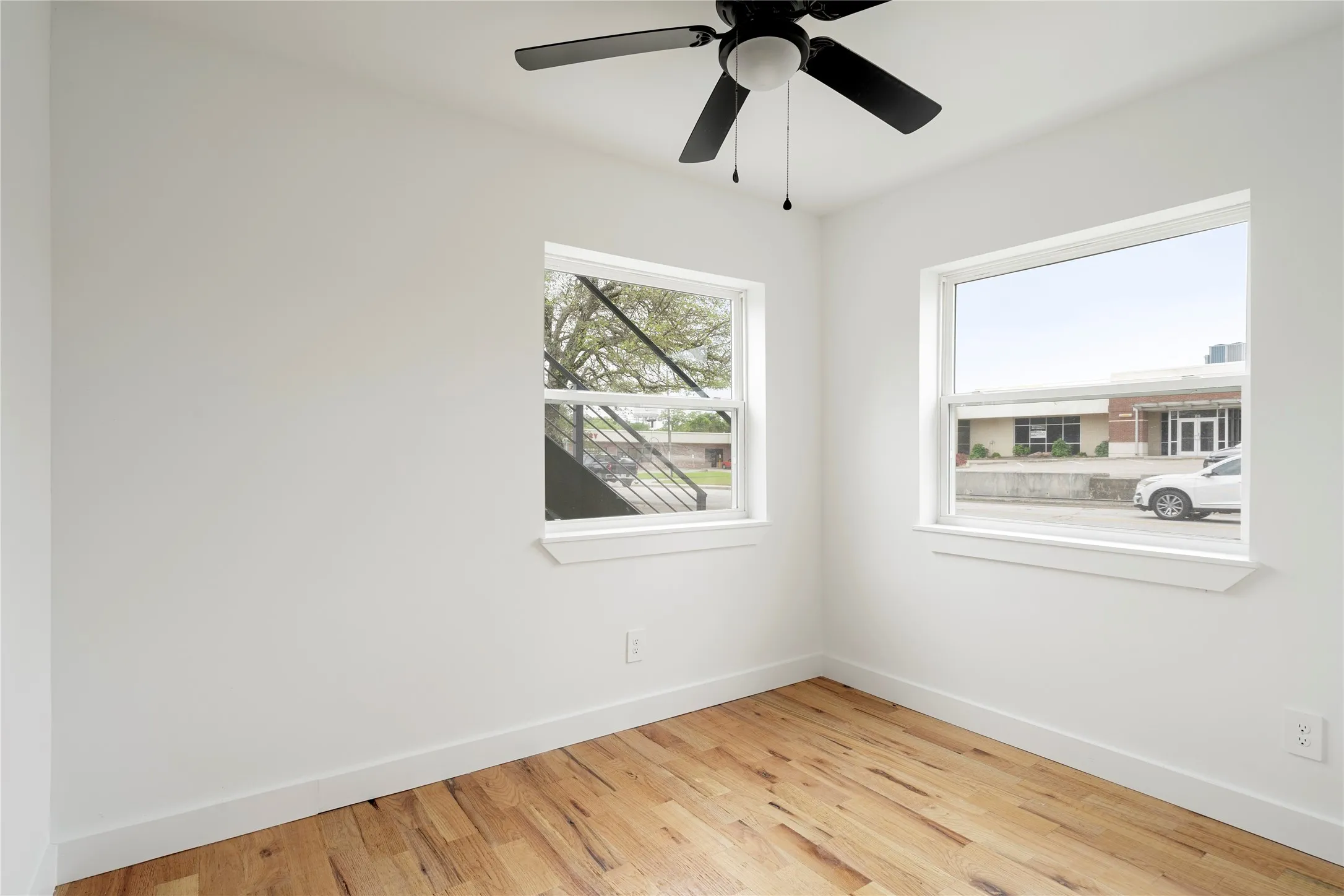 Office For Rent in Hunt County , 2815 Wesley St Street, Greenville, Texas 75401, 0, 0, Garage spaces, 0 Sqft, built in 1985, mls#21407777, Real Estate Agent in Greenville, Homes For Rent in Hunt county, Homes For Rent in Greenville, Realtor in Greenville Texas, Real Estate Brokerage Independent Realty Texas, Luminita Cordes Realtor
