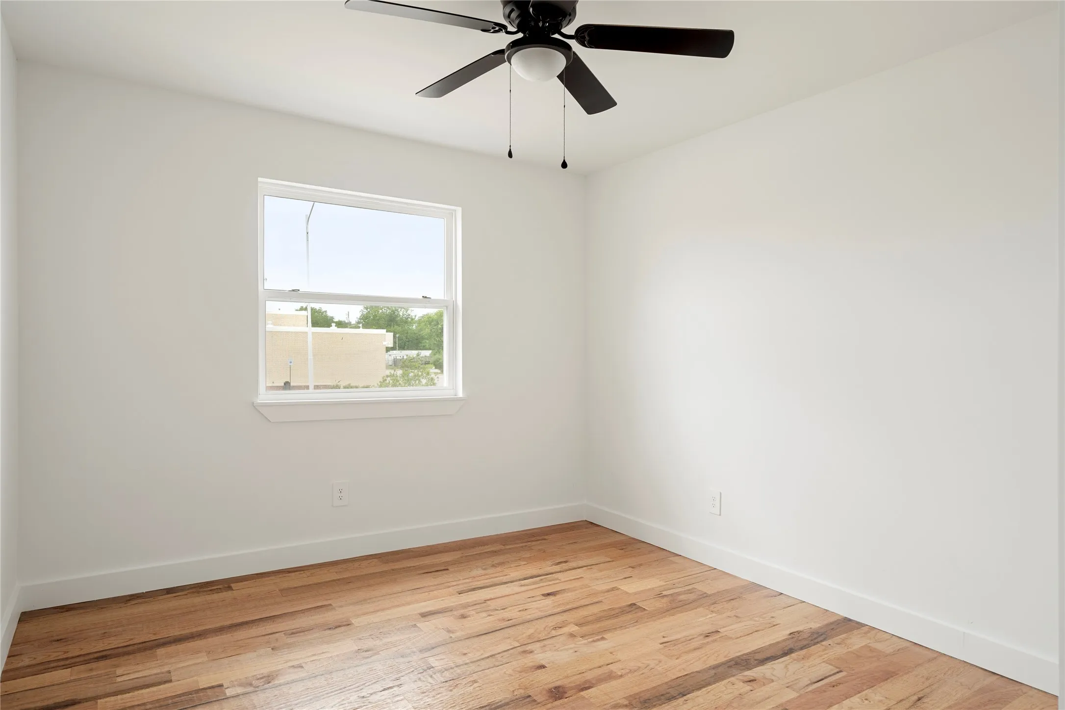 Office For Rent in Hunt County , 2815 Wesley St Street, Greenville, Texas 75401, 0, 0, Garage spaces, 0 Sqft, built in 1985, mls#21407777, Real Estate Agent in Greenville, Homes For Rent in Hunt county, Homes For Rent in Greenville, Realtor in Greenville Texas, Real Estate Brokerage Independent Realty Texas, Luminita Cordes Realtor