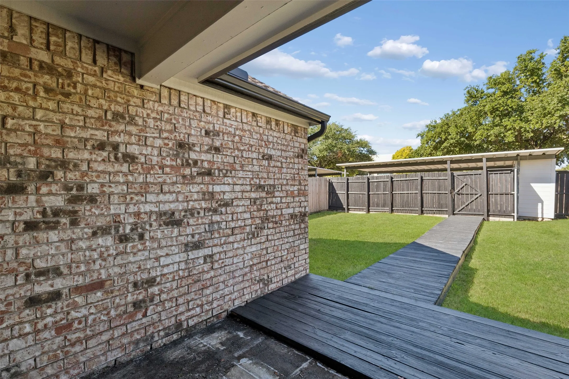 Duplex For Rent in Collin County , 3307 Foxboro Drive, Richardson, Texas 75082, 2 Bedroom, 2 Bathroom, Garage spaces, 1,309 Sqft, built in 1983, mls#21407277, Real Estate Agent in Richardson, Homes For Rent in Collin county, Homes For Rent in Richardson, Realtor in Richardson Texas, Real Estate Brokerage Independent Realty Texas, Luminita Cordes Realtor