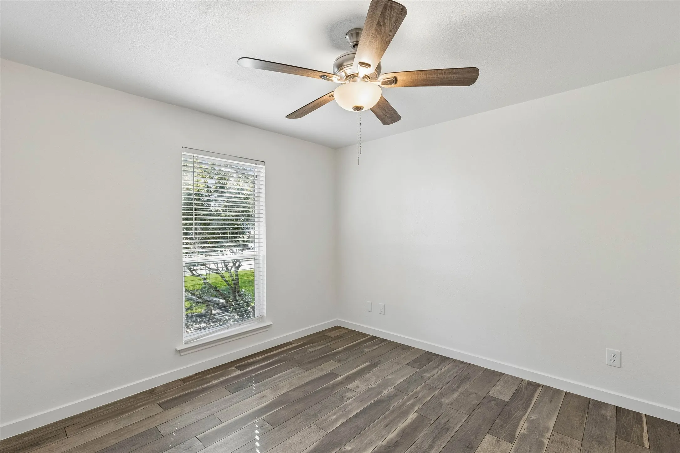 Duplex For Rent in Collin County , 3307 Foxboro Drive, Richardson, Texas 75082, 2 Bedroom, 2 Bathroom, Garage spaces, 1,309 Sqft, built in 1983, mls#21407277, Real Estate Agent in Richardson, Homes For Rent in Collin county, Homes For Rent in Richardson, Realtor in Richardson Texas, Real Estate Brokerage Independent Realty Texas, Luminita Cordes Realtor