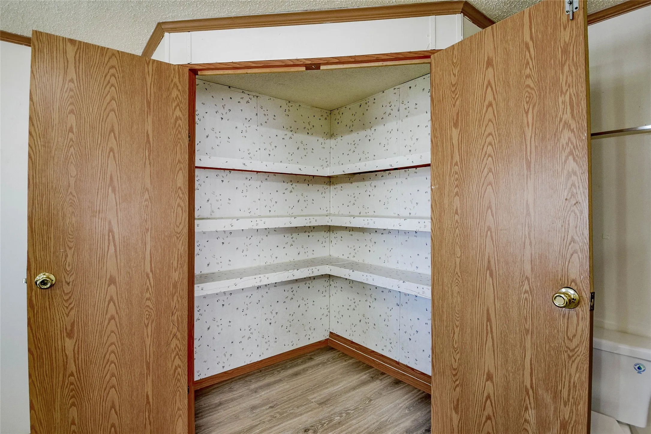 Large storage space in primary bathroom