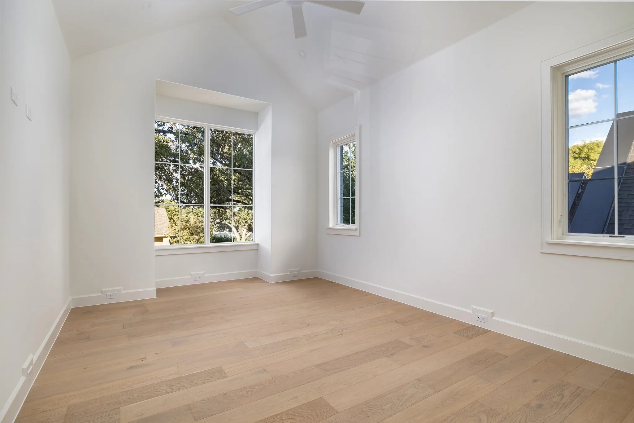 Single Family Residence For Sale in Dallas County , 6930 Pemberton Drive, Dallas, Texas 75230, 5 Bedroom, 8 Bathroom, 3 Garage spaces, 7,488 Sqft, built in 2026, mls#21390214, Real Estate Agent in Dallas, Homes For Sale in Dallas county, Homes For Sale in Dallas, Realtor in Dallas Texas, Real Estate Brokerage Independent Realty Texas, Luminita Cordes Realtor