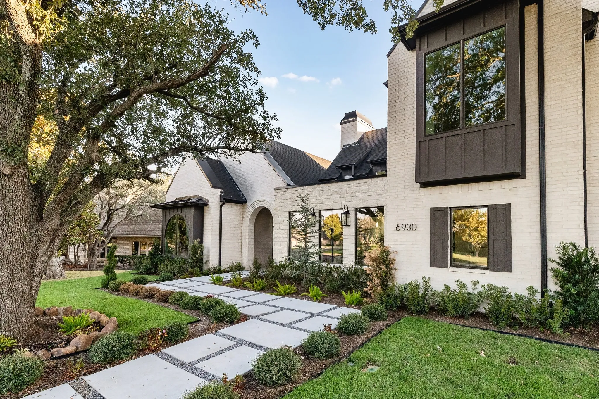 Single Family Residence For Sale in Dallas County , 6930 Pemberton Drive, Dallas, Texas 75230, 5 Bedroom, 8 Bathroom, 3 Garage spaces, 7,488 Sqft, built in 2026, mls#21390214, Real Estate Agent in Dallas, Homes For Sale in Dallas county, Homes For Sale in Dallas, Realtor in Dallas Texas, Real Estate Brokerage Independent Realty Texas, Luminita Cordes Realtor