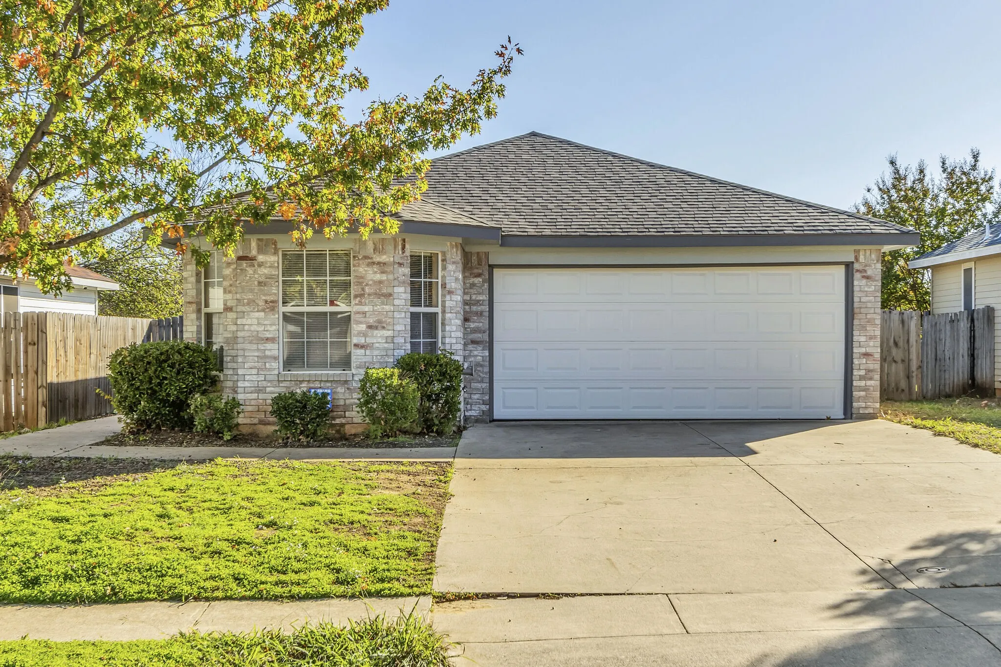 Single Family Residence For Rent