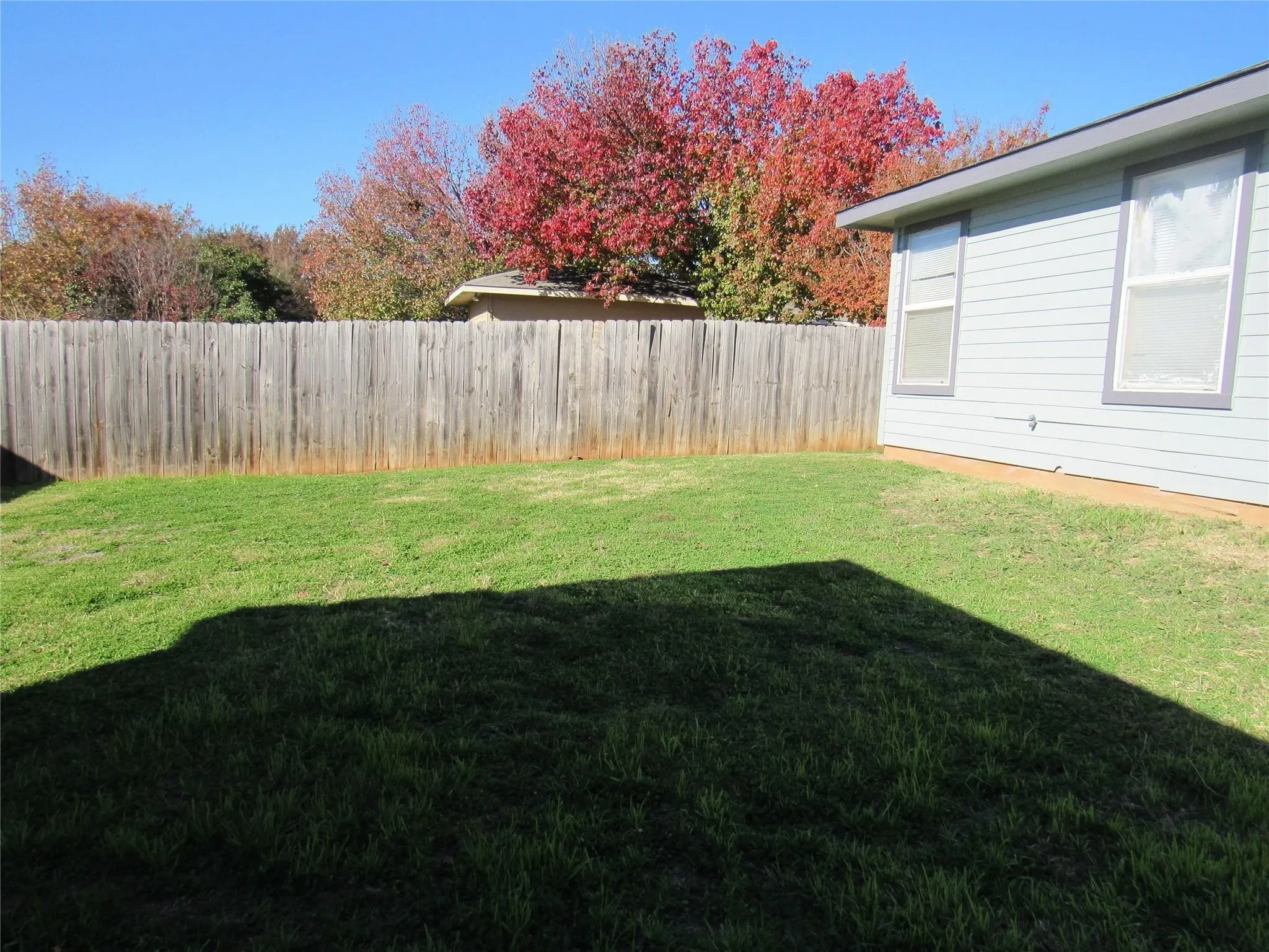 Single Family Residence For Rent in Denton County , 2920 Newport Avenue, Denton, Texas 76209, 3 Bedroom, 2 Bathroom, 2 Garage spaces, 1,375 Sqft, built in 2000, mls#21407771, Real Estate Agent in Denton, Homes For Rent in Denton county, Homes For Rent in Denton, Realtor in Denton Texas, Real Estate Brokerage Independent Realty Texas, Luminita Cordes Realtor