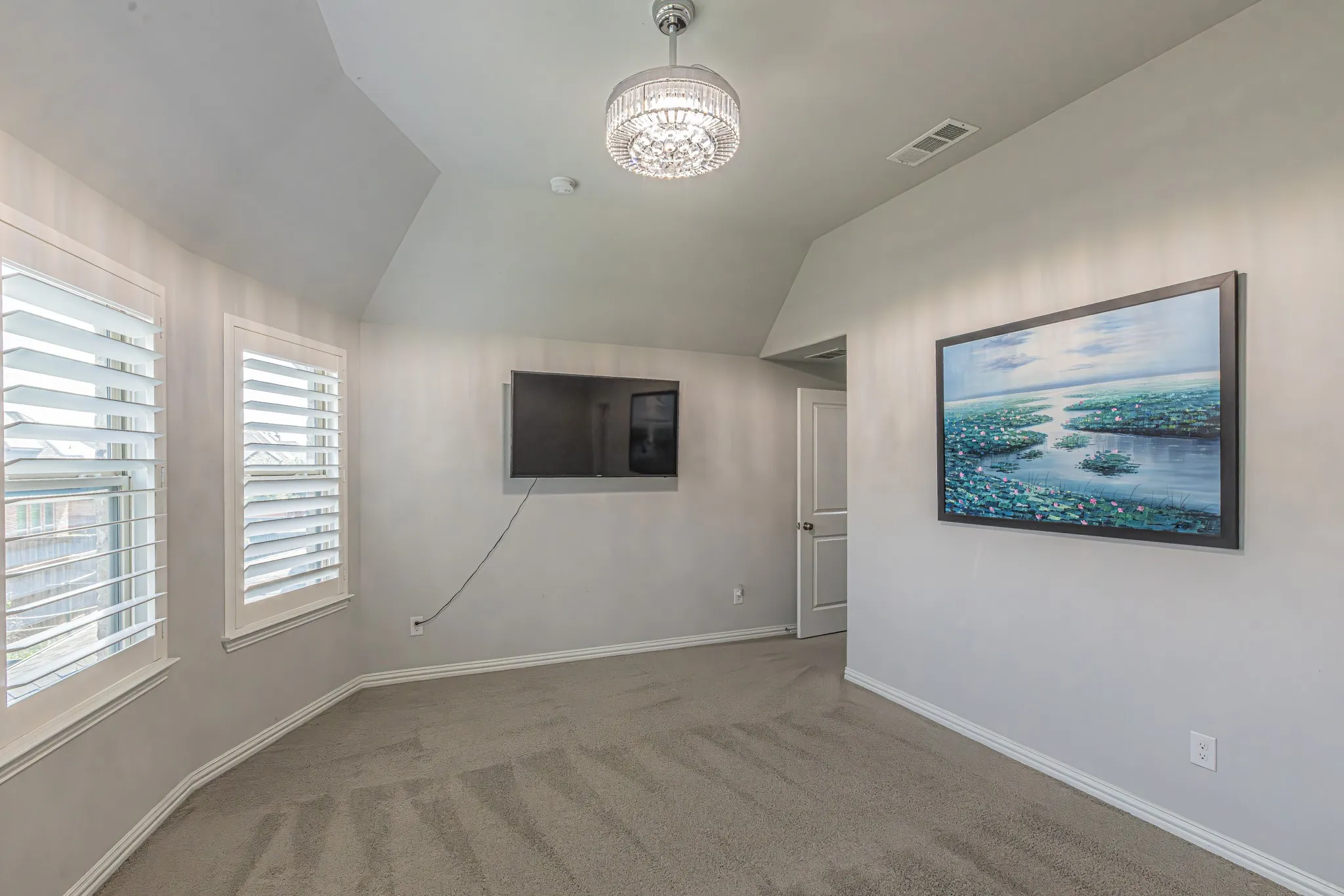 Single Family Residence For Sale in Denton County , 2517 Saffire Way, Lewisville, Texas 75056, 4 Bedroom, 4 Bathroom, 2 Garage spaces, 3,643 Sqft, built in 2017, mls#21407630, Real Estate Agent in Lewisville, Homes For Sale in Denton county, Homes For Sale in Lewisville, Realtor in Lewisville Texas, Real Estate Brokerage Independent Realty Texas, Luminita Cordes Realtor