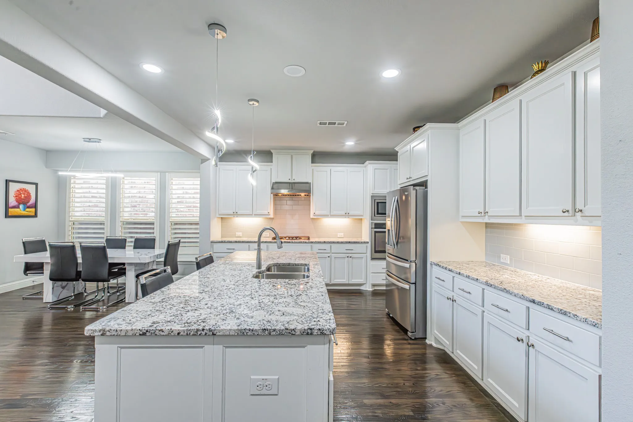 Single Family Residence For Sale in Denton County , 2517 Saffire Way, Lewisville, Texas 75056, 4 Bedroom, 4 Bathroom, 2 Garage spaces, 3,643 Sqft, built in 2017, mls#21407630, Real Estate Agent in Lewisville, Homes For Sale in Denton county, Homes For Sale in Lewisville, Realtor in Lewisville Texas, Real Estate Brokerage Independent Realty Texas, Luminita Cordes Realtor