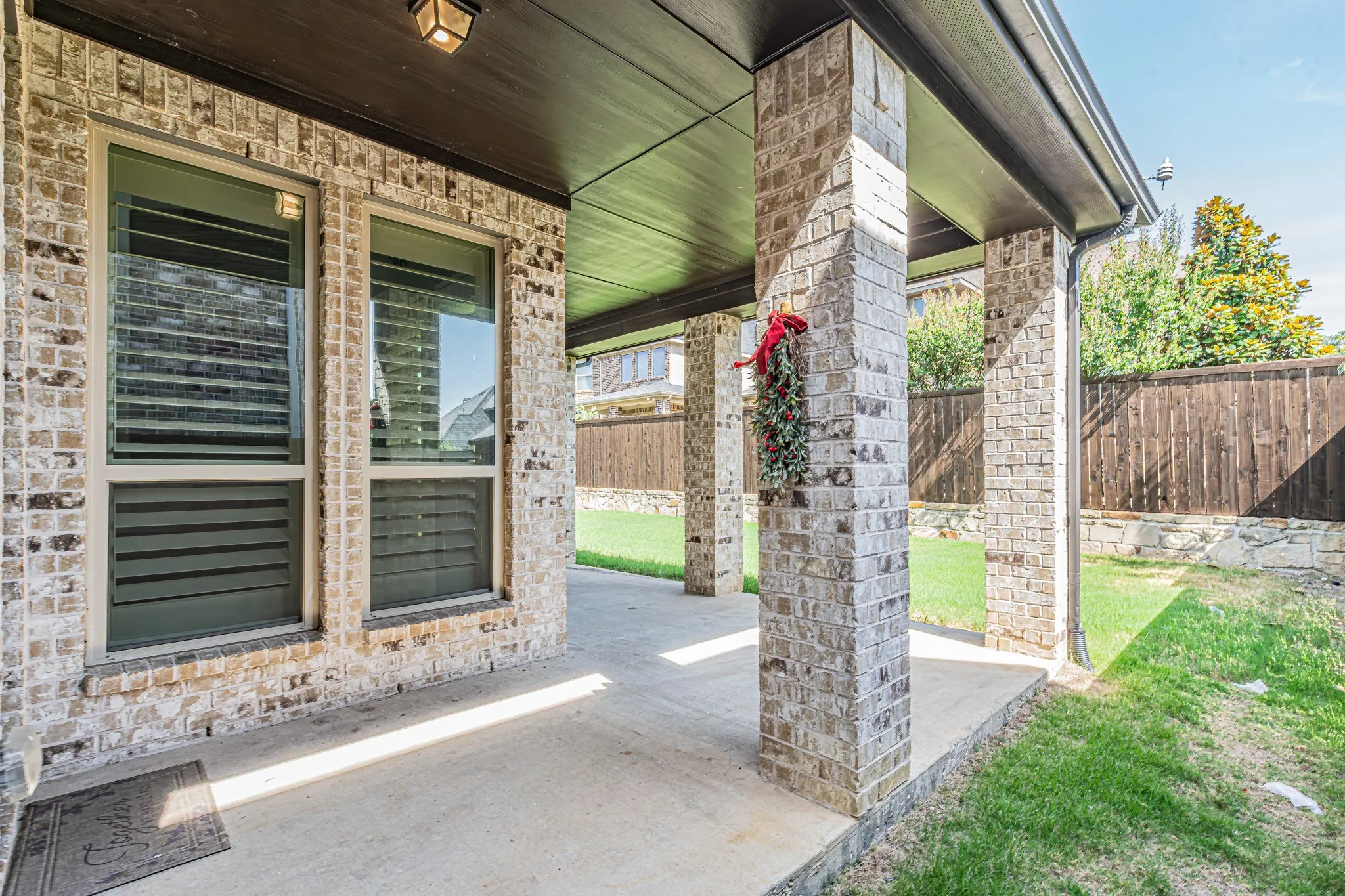 Single Family Residence For Sale in Denton County , 2517 Saffire Way, Lewisville, Texas 75056, 4 Bedroom, 4 Bathroom, 2 Garage spaces, 3,643 Sqft, built in 2017, mls#21407630, Real Estate Agent in Lewisville, Homes For Sale in Denton county, Homes For Sale in Lewisville, Realtor in Lewisville Texas, Real Estate Brokerage Independent Realty Texas, Luminita Cordes Realtor