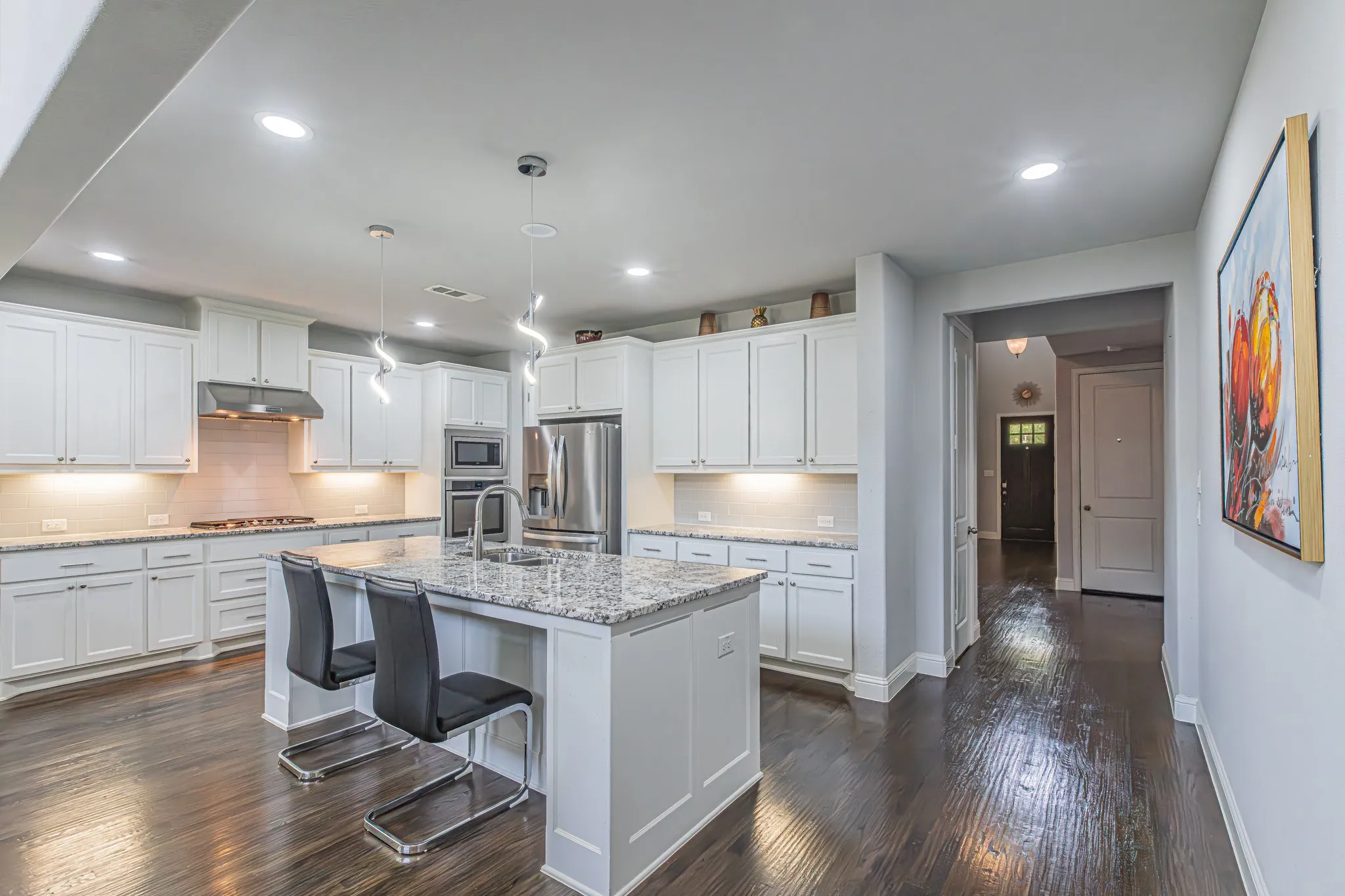 Single Family Residence For Sale in Denton County , 2517 Saffire Way, Lewisville, Texas 75056, 4 Bedroom, 4 Bathroom, 2 Garage spaces, 3,643 Sqft, built in 2017, mls#21407630, Real Estate Agent in Lewisville, Homes For Sale in Denton county, Homes For Sale in Lewisville, Realtor in Lewisville Texas, Real Estate Brokerage Independent Realty Texas, Luminita Cordes Realtor