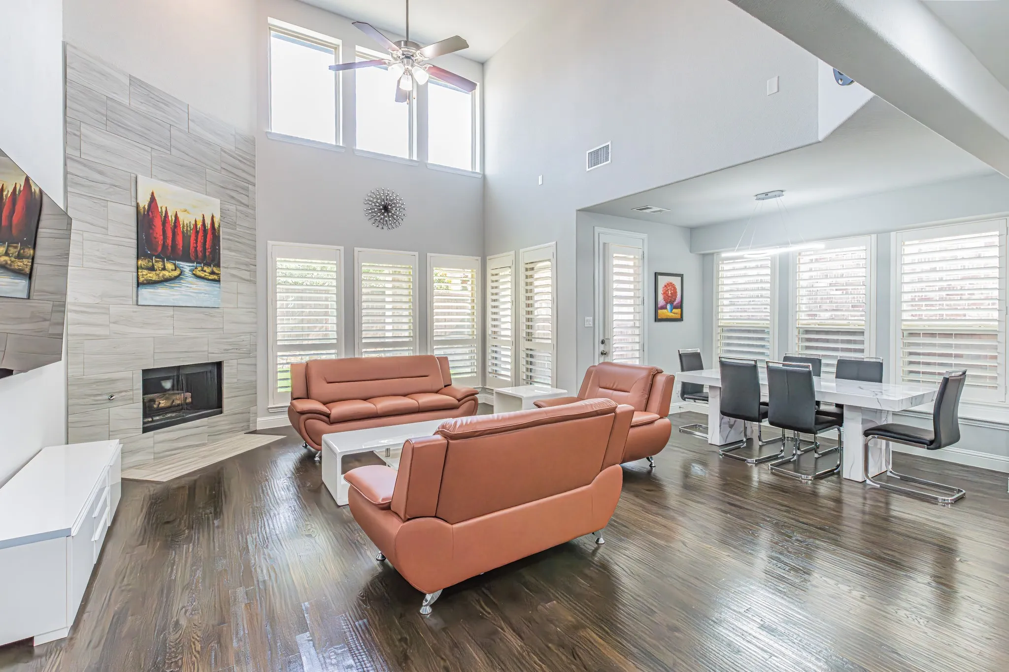 Single Family Residence For Sale in Denton County , 2517 Saffire Way, Lewisville, Texas 75056, 4 Bedroom, 4 Bathroom, 2 Garage spaces, 3,643 Sqft, built in 2017, mls#21407630, Real Estate Agent in Lewisville, Homes For Sale in Denton county, Homes For Sale in Lewisville, Realtor in Lewisville Texas, Real Estate Brokerage Independent Realty Texas, Luminita Cordes Realtor