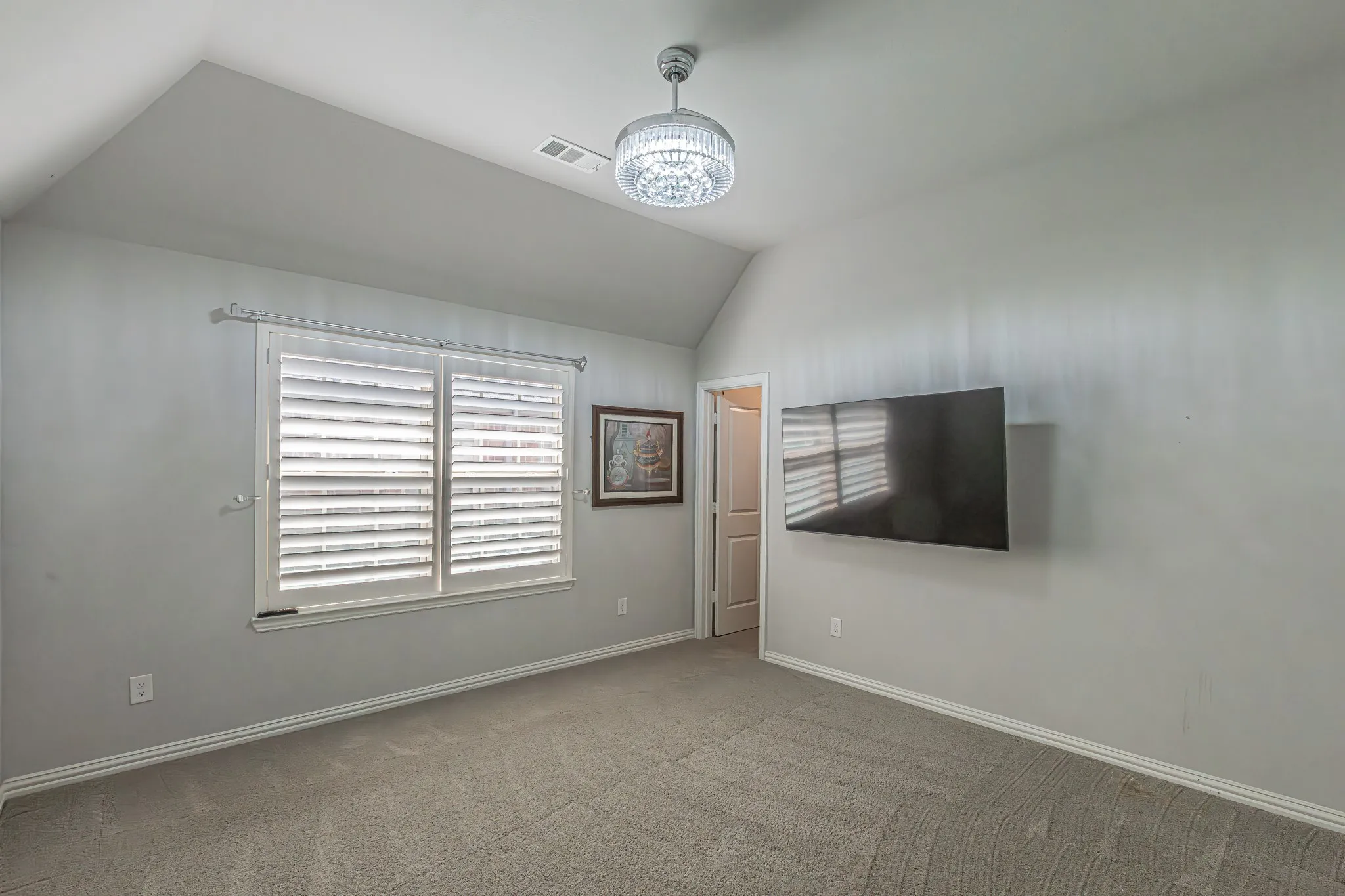 Single Family Residence For Sale in Denton County , 2517 Saffire Way, Lewisville, Texas 75056, 4 Bedroom, 4 Bathroom, 2 Garage spaces, 3,643 Sqft, built in 2017, mls#21407630, Real Estate Agent in Lewisville, Homes For Sale in Denton county, Homes For Sale in Lewisville, Realtor in Lewisville Texas, Real Estate Brokerage Independent Realty Texas, Luminita Cordes Realtor