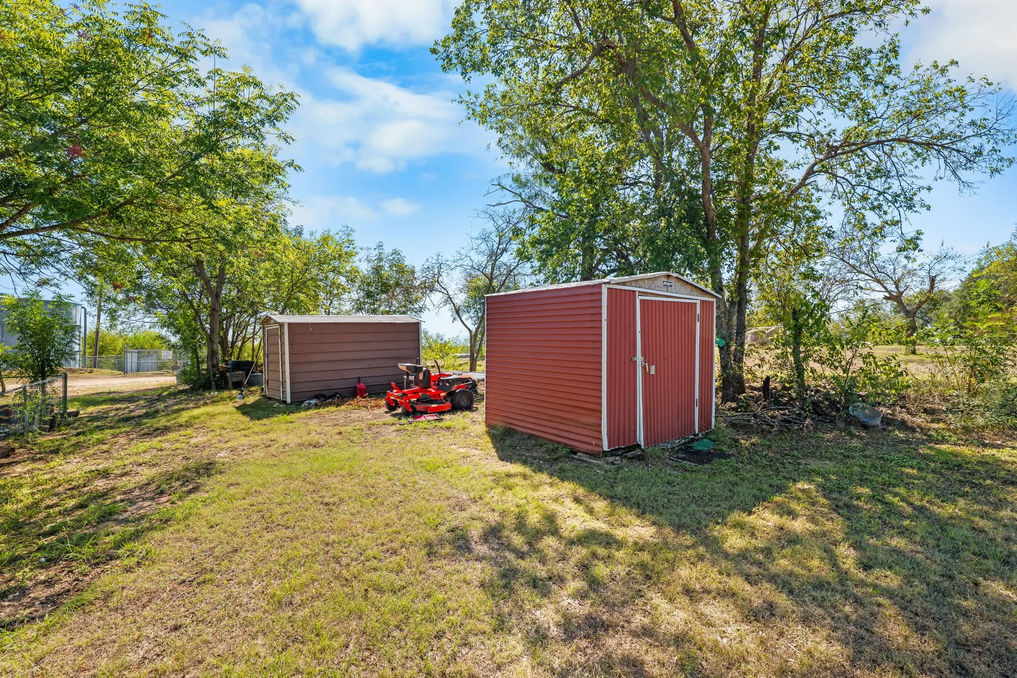 Single Family Residence For Sale in Mc Lennan County , 267 Ish Street, China Spring, Texas 76633, 4 Bedroom, 3 Bathroom, 2 Garage spaces, 2,224 Sqft, built in 1987, mls#21407241, Real Estate Agent in China Spring, Homes For Sale in Mc Lennan county, Homes For Sale in China Spring, Realtor in China Spring Texas, Real Estate Brokerage Independent Realty Texas, Luminita Cordes Realtor