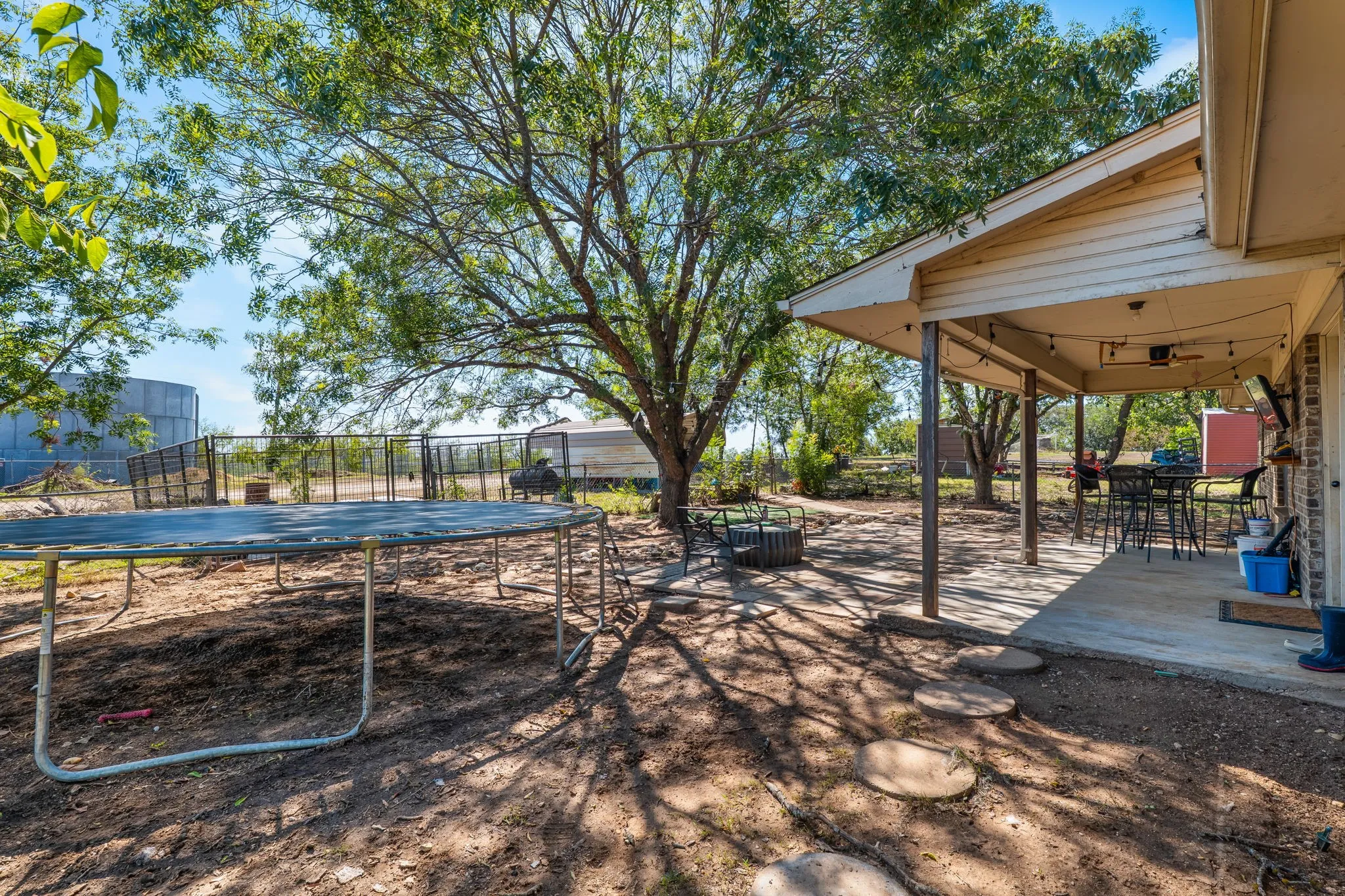 Single Family Residence For Sale in Mc Lennan County , 267 Ish Street, China Spring, Texas 76633, 4 Bedroom, 3 Bathroom, 2 Garage spaces, 2,224 Sqft, built in 1987, mls#21407241, Real Estate Agent in China Spring, Homes For Sale in Mc Lennan county, Homes For Sale in China Spring, Realtor in China Spring Texas, Real Estate Brokerage Independent Realty Texas, Luminita Cordes Realtor