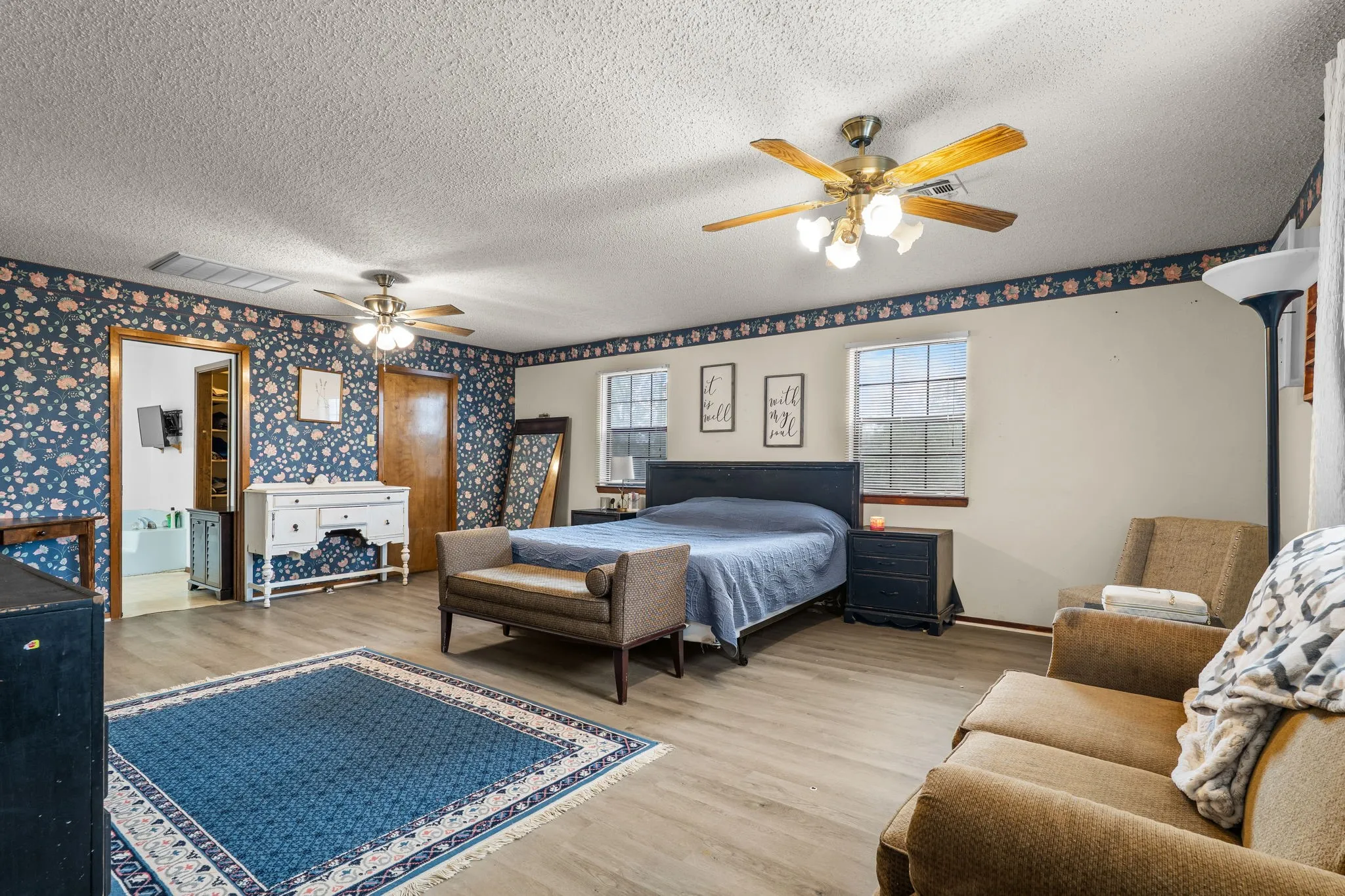 Single Family Residence For Sale in Mc Lennan County , 267 Ish Street, China Spring, Texas 76633, 4 Bedroom, 3 Bathroom, 2 Garage spaces, 2,224 Sqft, built in 1987, mls#21407241, Real Estate Agent in China Spring, Homes For Sale in Mc Lennan county, Homes For Sale in China Spring, Realtor in China Spring Texas, Real Estate Brokerage Independent Realty Texas, Luminita Cordes Realtor