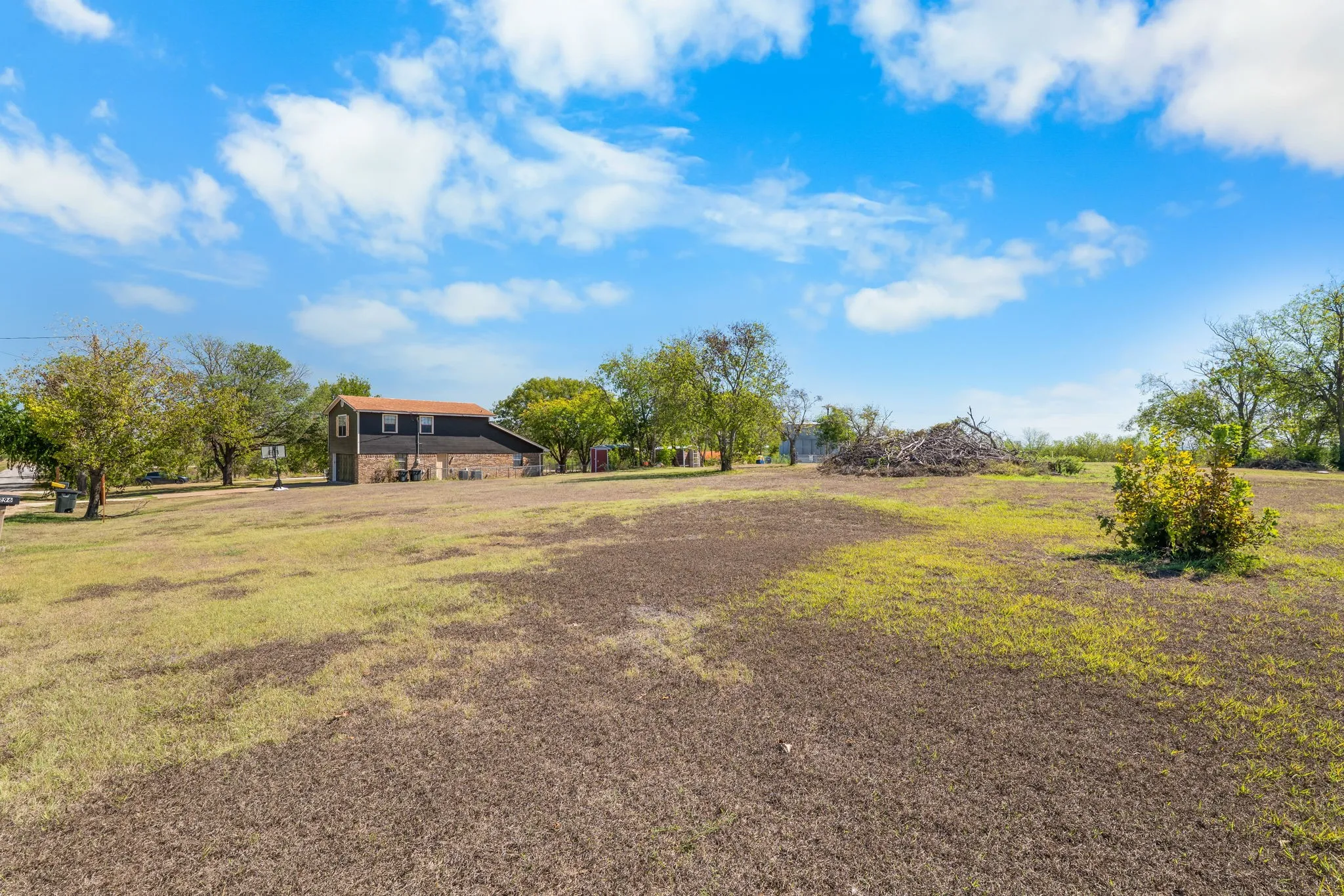 Single Family Residence For Sale in Mc Lennan County , 267 Ish Street, China Spring, Texas 76633, 4 Bedroom, 3 Bathroom, 2 Garage spaces, 2,224 Sqft, built in 1987, mls#21407241, Real Estate Agent in China Spring, Homes For Sale in Mc Lennan county, Homes For Sale in China Spring, Realtor in China Spring Texas, Real Estate Brokerage Independent Realty Texas, Luminita Cordes Realtor