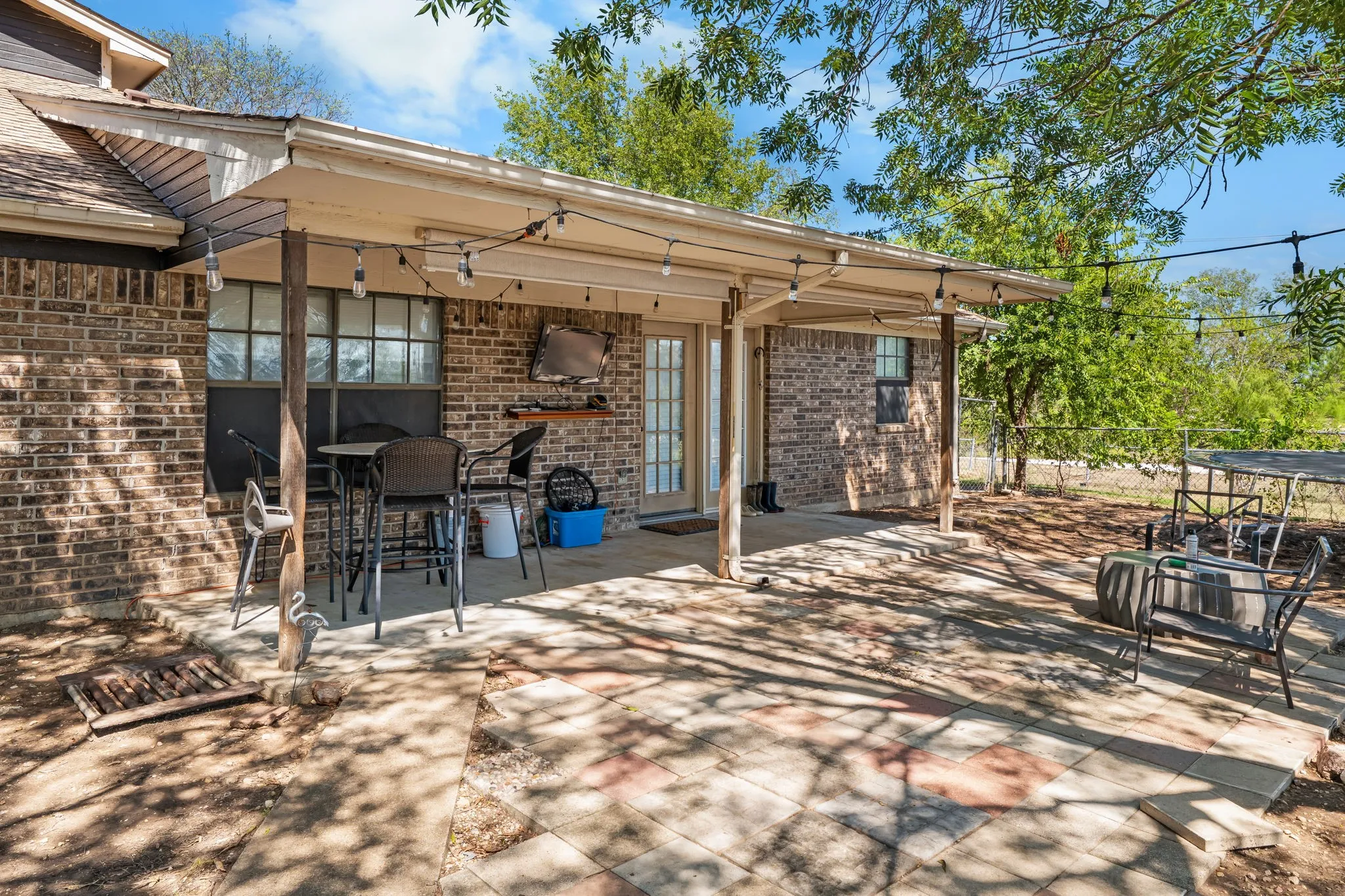 Single Family Residence For Sale in Mc Lennan County , 267 Ish Street, China Spring, Texas 76633, 4 Bedroom, 3 Bathroom, 2 Garage spaces, 2,224 Sqft, built in 1987, mls#21407241, Real Estate Agent in China Spring, Homes For Sale in Mc Lennan county, Homes For Sale in China Spring, Realtor in China Spring Texas, Real Estate Brokerage Independent Realty Texas, Luminita Cordes Realtor