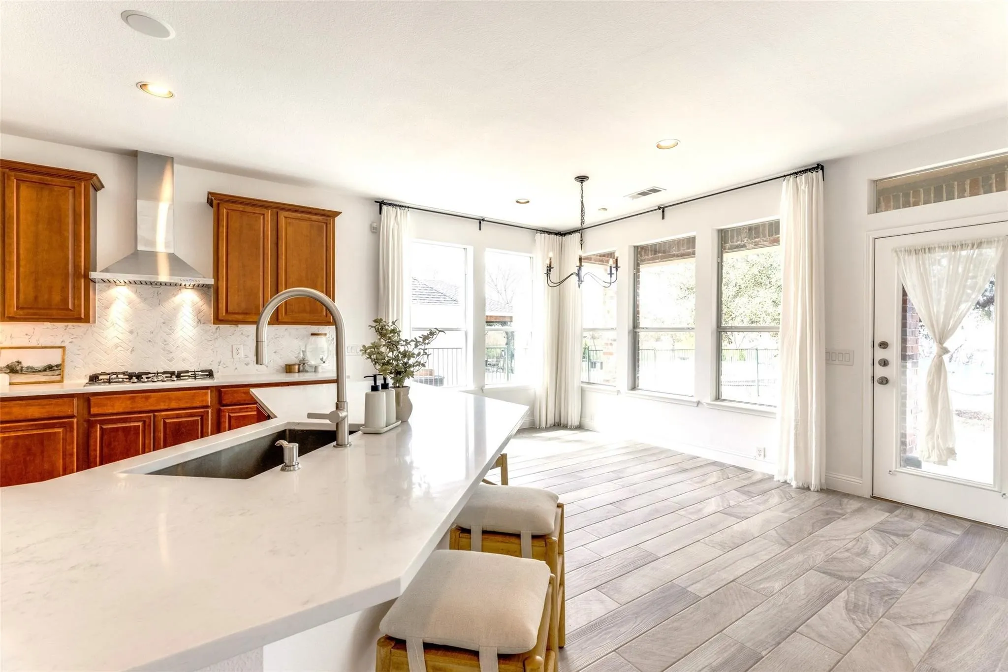 Single Family Residence For Rent in Denton County , 11457 La Cantera Trail, Frisco, Texas 75033, 5 Bedroom, 4 Bathroom, 2 Garage spaces, 3,958 Sqft, built in 2004, mls#21407519, Real Estate Agent in Frisco, Homes For Rent in Denton county, Homes For Rent in Frisco, Realtor in Frisco Texas, Real Estate Brokerage Independent Realty Texas, Luminita Cordes Realtor