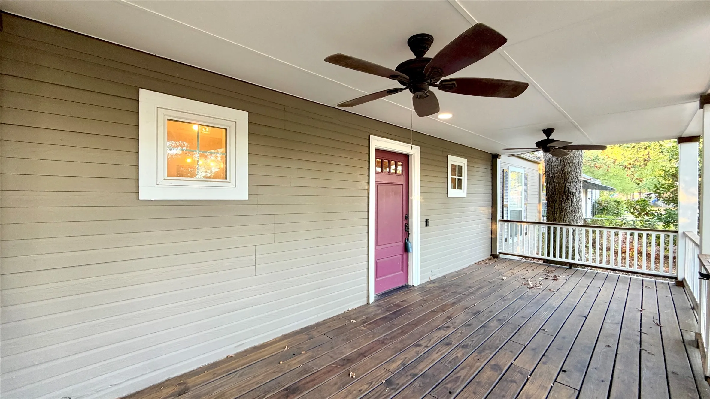 Single Family Residence For Sale in Kaufman County , 313 Elm Drive, Terrell, Texas 75160, 3 Bedroom, 2 Bathroom, 1 Garage spaces, 2,422 Sqft, built in 1940, mls#21405635, Real Estate Agent in Terrell, Homes For Sale in Kaufman county, Homes For Sale in Terrell, Realtor in Terrell Texas, Real Estate Brokerage Independent Realty Texas, Luminita Cordes Realtor