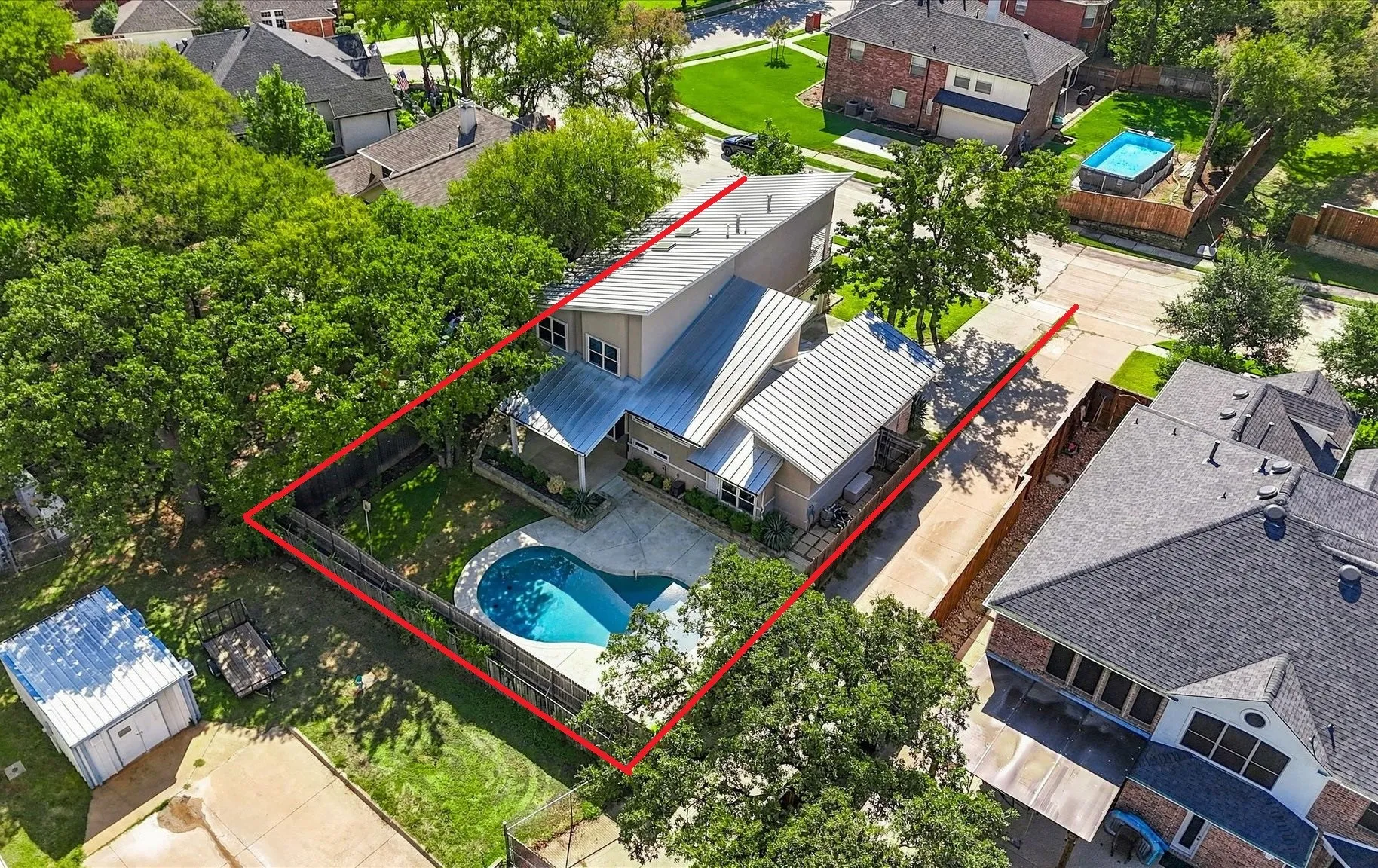 Overhead view of your lot. The metal roof saves you on insurance!