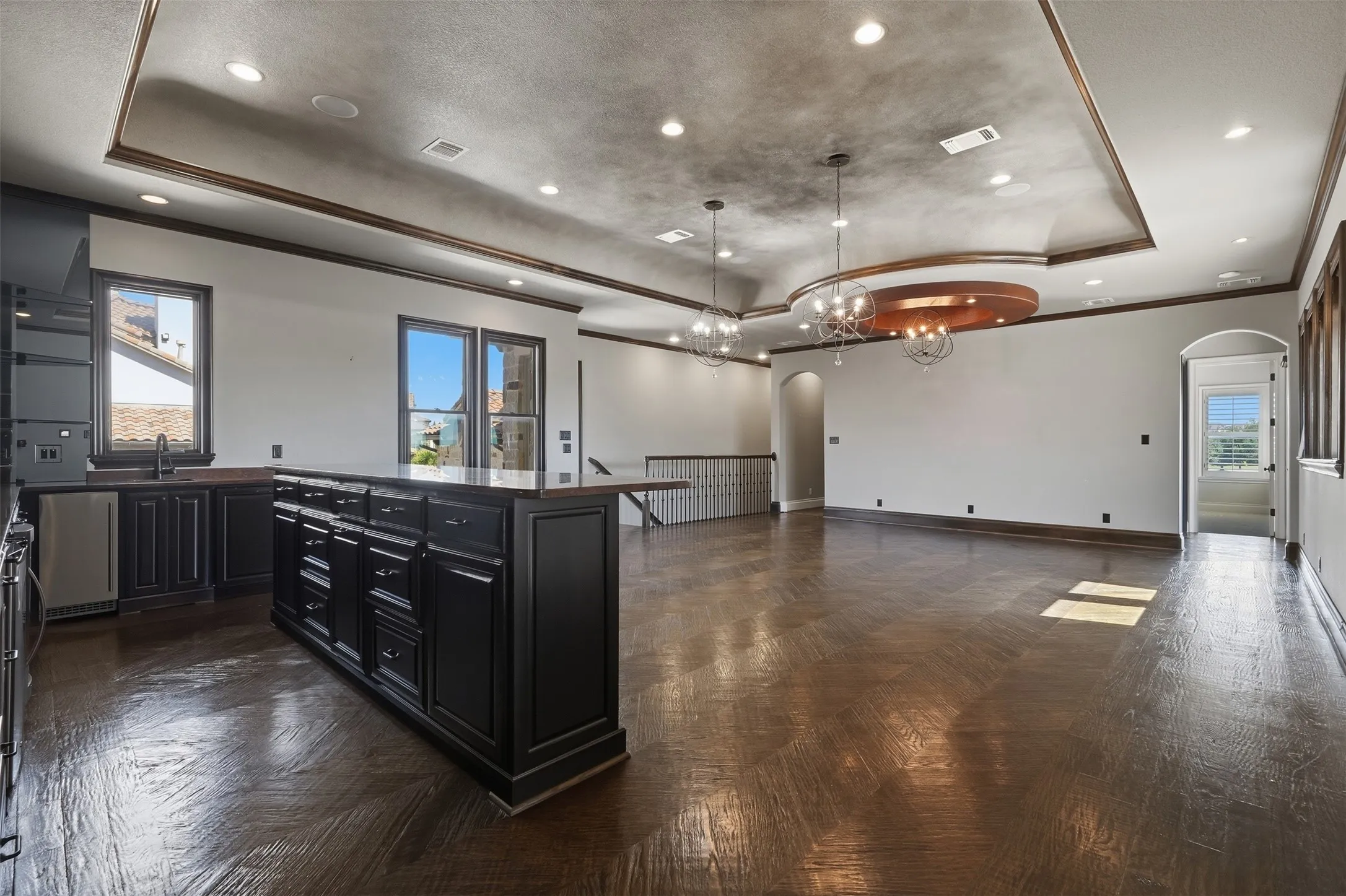 Single Family Residence For Sale in Denton County , 1105 Excalibur Boulevard, Lewisville, Texas 75056, 6 Bedroom, 8 Bathroom, 5 Garage spaces, 9,195 Sqft, built in 2013, mls#21404488, Real Estate Agent in Lewisville, Homes For Sale in Denton county, Homes For Sale in Lewisville, Realtor in Lewisville Texas, Real Estate Brokerage Independent Realty Texas, Luminita Cordes Realtor