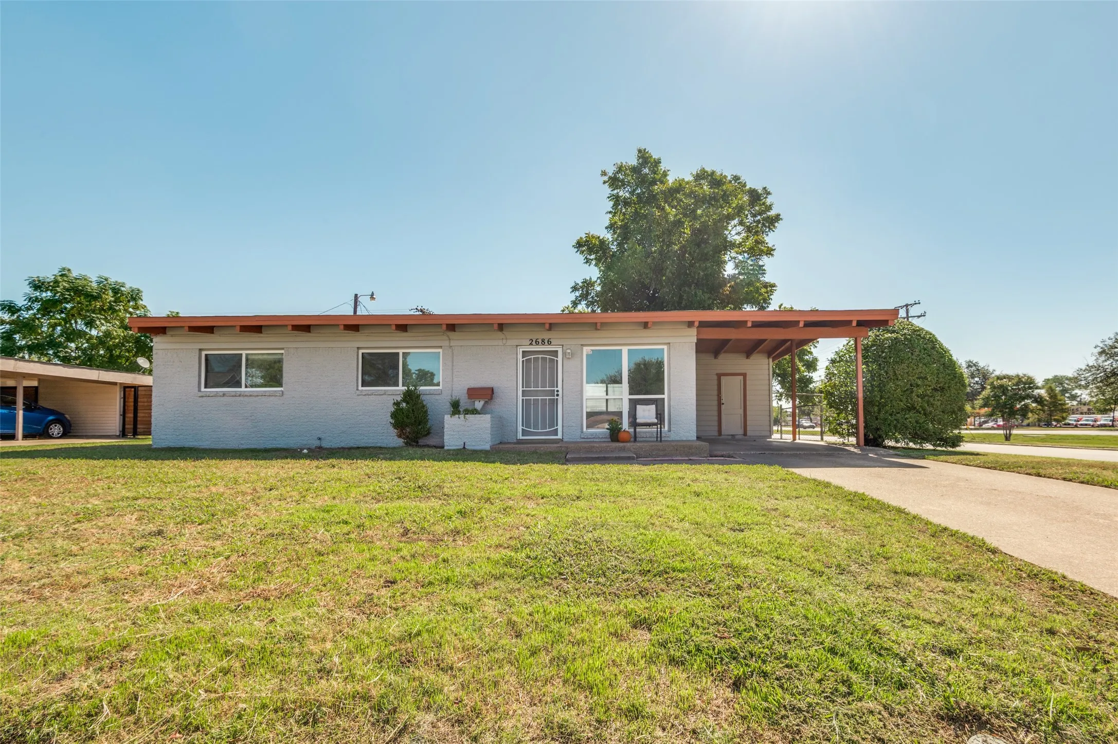 Single Family Residence For Sale