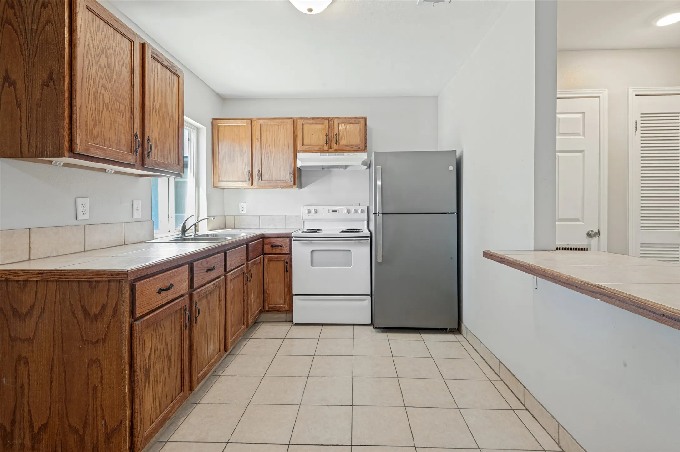 Single Family Residence For Sale in Dallas County , 2686 Roger Williams Drive, Irving, Texas 75061, 4 Bedroom, 2 Bathroom, 1 Garage spaces, 1,883 Sqft, built in 1956, mls#21406200, Real Estate Agent in Irving, Homes For Sale in Dallas county, Homes For Sale in Irving, Realtor in Irving Texas, Real Estate Brokerage Independent Realty Texas, Luminita Cordes Realtor
