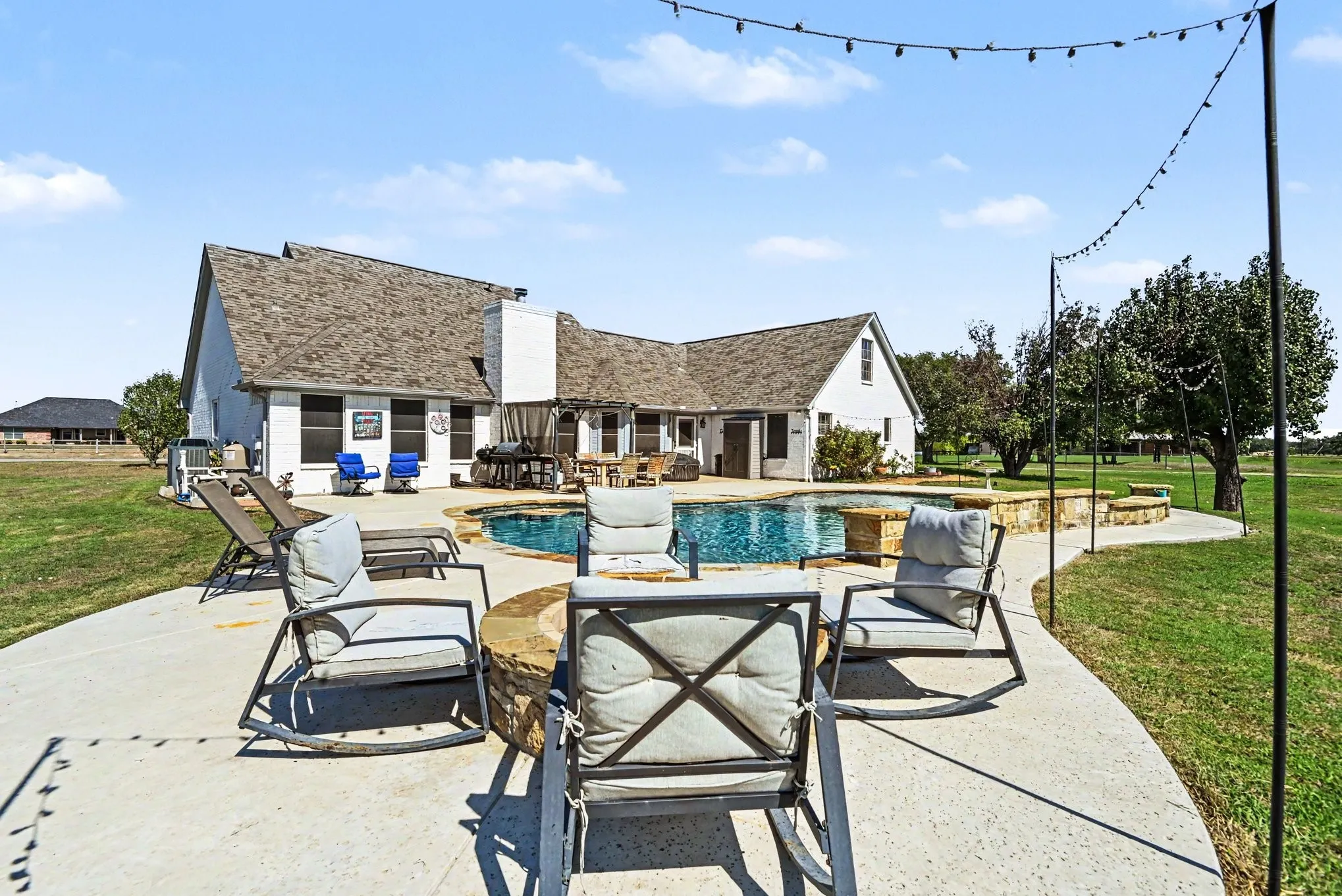 Single Family Residence For Sale in Wise County , 152 Angus Court, Paradise, Texas 76073, 4 Bedroom, 4 Bathroom, 2 Garage spaces, 3,276 Sqft, built in 1999, mls#21392144, Real Estate Agent in Paradise, Homes For Sale in Wise county, Homes For Sale in Paradise, Realtor in Paradise Texas, Real Estate Brokerage Independent Realty Texas, Luminita Cordes Realtor