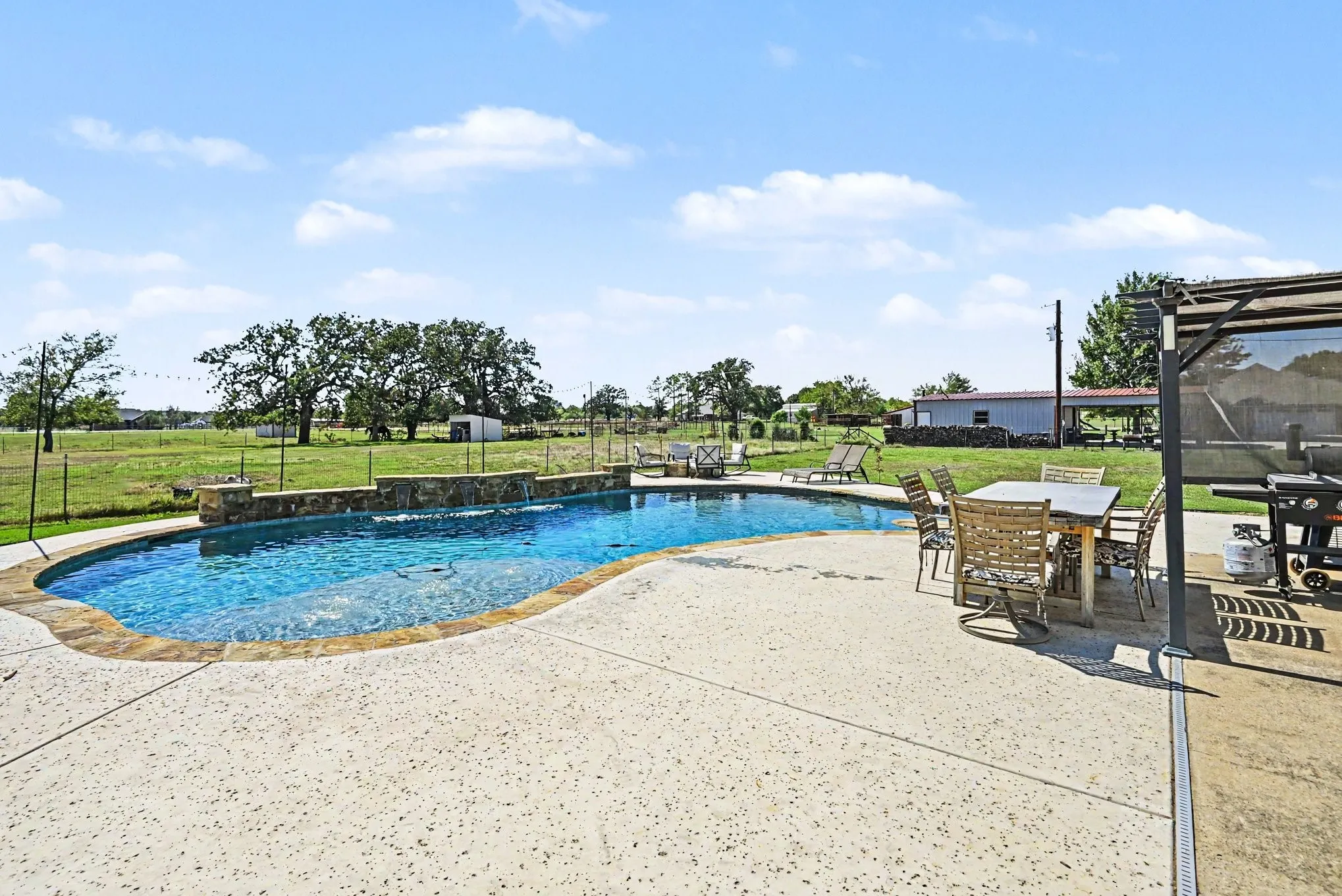 Single Family Residence For Sale in Wise County , 152 Angus Court, Paradise, Texas 76073, 4 Bedroom, 4 Bathroom, 2 Garage spaces, 3,276 Sqft, built in 1999, mls#21392144, Real Estate Agent in Paradise, Homes For Sale in Wise county, Homes For Sale in Paradise, Realtor in Paradise Texas, Real Estate Brokerage Independent Realty Texas, Luminita Cordes Realtor