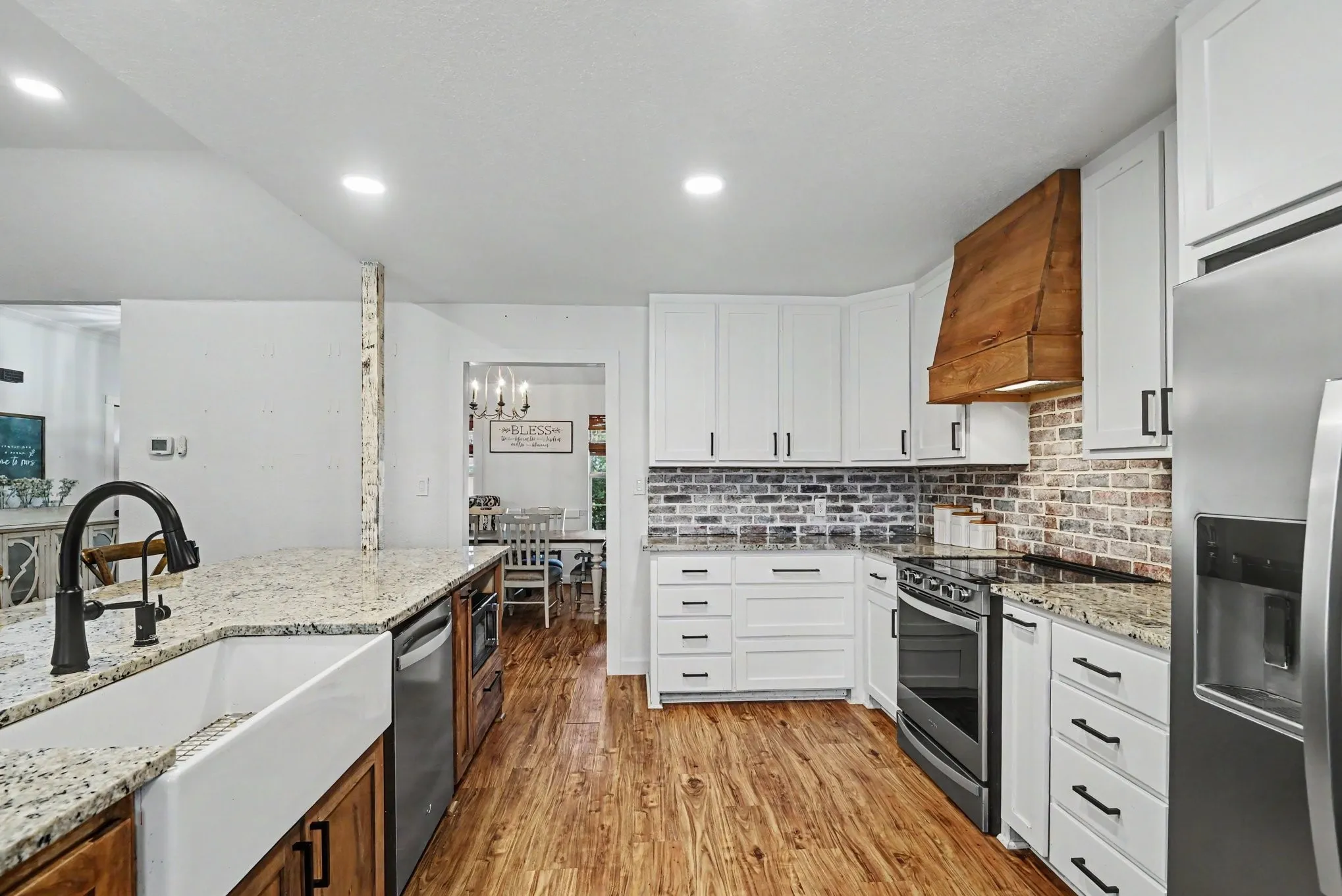 Single Family Residence For Sale in Wise County , 152 Angus Court, Paradise, Texas 76073, 4 Bedroom, 4 Bathroom, 2 Garage spaces, 3,276 Sqft, built in 1999, mls#21392144, Real Estate Agent in Paradise, Homes For Sale in Wise county, Homes For Sale in Paradise, Realtor in Paradise Texas, Real Estate Brokerage Independent Realty Texas, Luminita Cordes Realtor