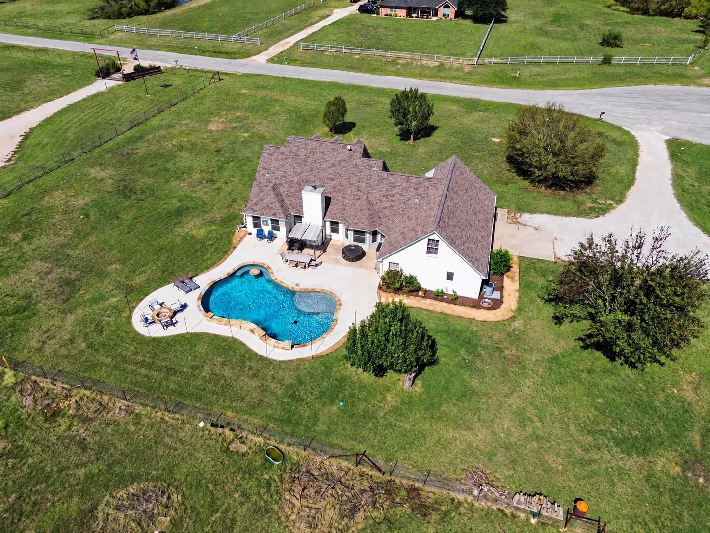 Single Family Residence For Sale in Wise County , 152 Angus Court, Paradise, Texas 76073, 4 Bedroom, 4 Bathroom, 2 Garage spaces, 3,276 Sqft, built in 1999, mls#21392144, Real Estate Agent in Paradise, Homes For Sale in Wise county, Homes For Sale in Paradise, Realtor in Paradise Texas, Real Estate Brokerage Independent Realty Texas, Luminita Cordes Realtor