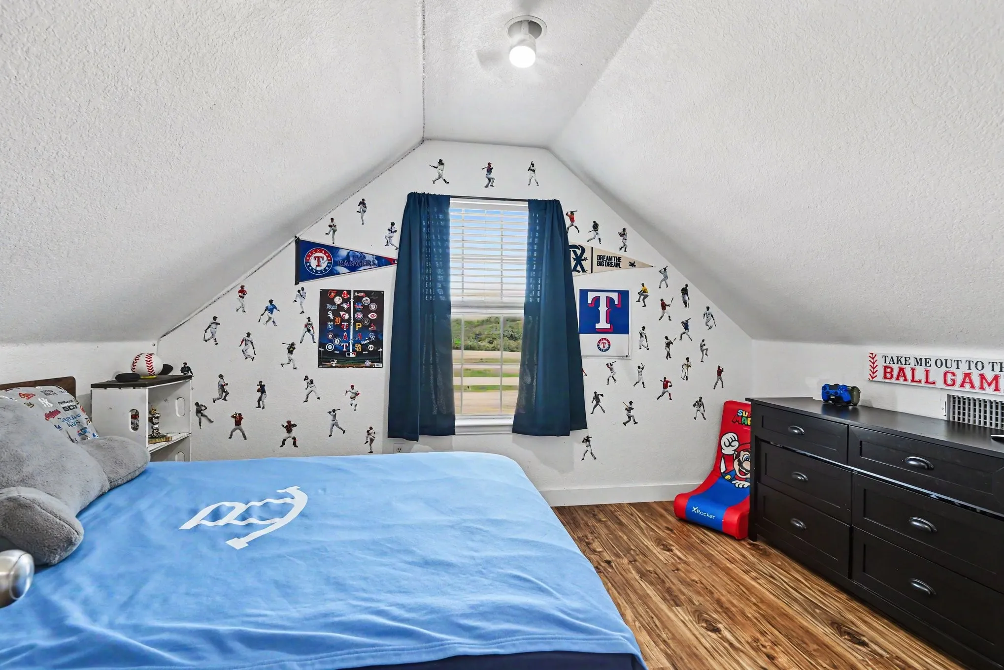 Single Family Residence For Sale in Wise County , 152 Angus Court, Paradise, Texas 76073, 4 Bedroom, 4 Bathroom, 2 Garage spaces, 3,276 Sqft, built in 1999, mls#21392144, Real Estate Agent in Paradise, Homes For Sale in Wise county, Homes For Sale in Paradise, Realtor in Paradise Texas, Real Estate Brokerage Independent Realty Texas, Luminita Cordes Realtor
