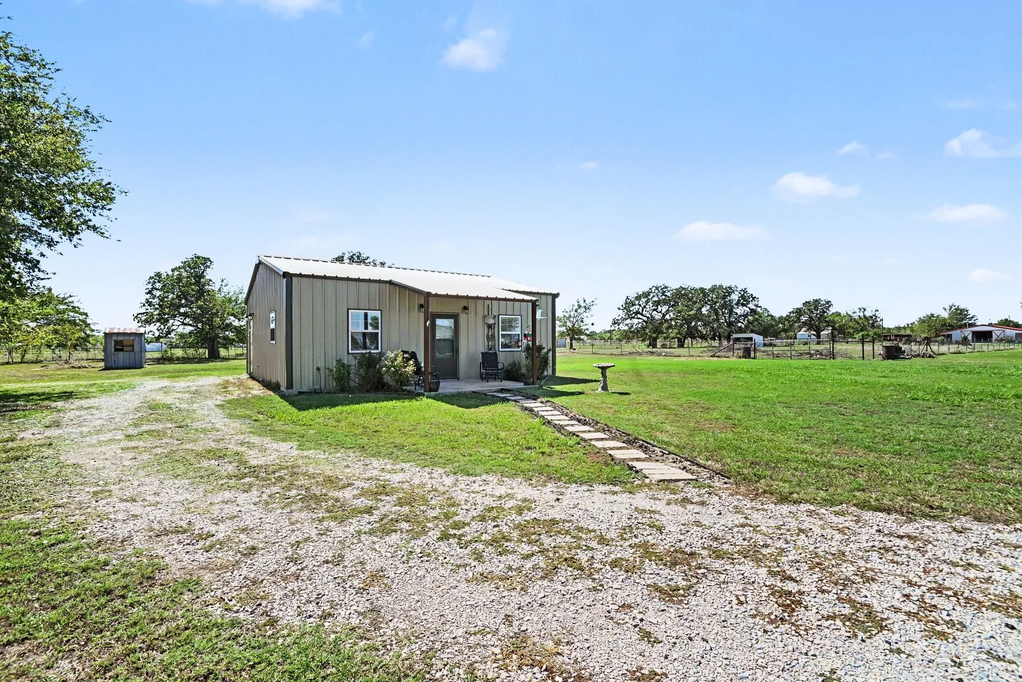 Single Family Residence For Sale in Wise County , 152 Angus Court, Paradise, Texas 76073, 4 Bedroom, 4 Bathroom, 2 Garage spaces, 3,276 Sqft, built in 1999, mls#21392144, Real Estate Agent in Paradise, Homes For Sale in Wise county, Homes For Sale in Paradise, Realtor in Paradise Texas, Real Estate Brokerage Independent Realty Texas, Luminita Cordes Realtor