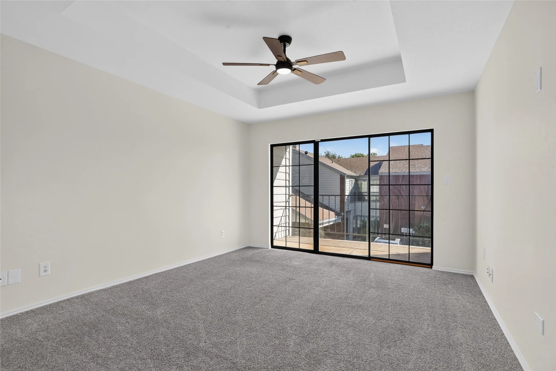 Townhouse For Sale in Dallas County , 5100 Verde Valley Lane 228, Dallas, Texas 75254, 2 Bedroom, 2 Bathroom, Garage spaces, 1,154 Sqft, built in 1982, mls#21407429, Real Estate Agent in Dallas, Homes For Sale in Dallas county, Homes For Sale in Dallas, Realtor in Dallas Texas, Real Estate Brokerage Independent Realty Texas, Luminita Cordes Realtor