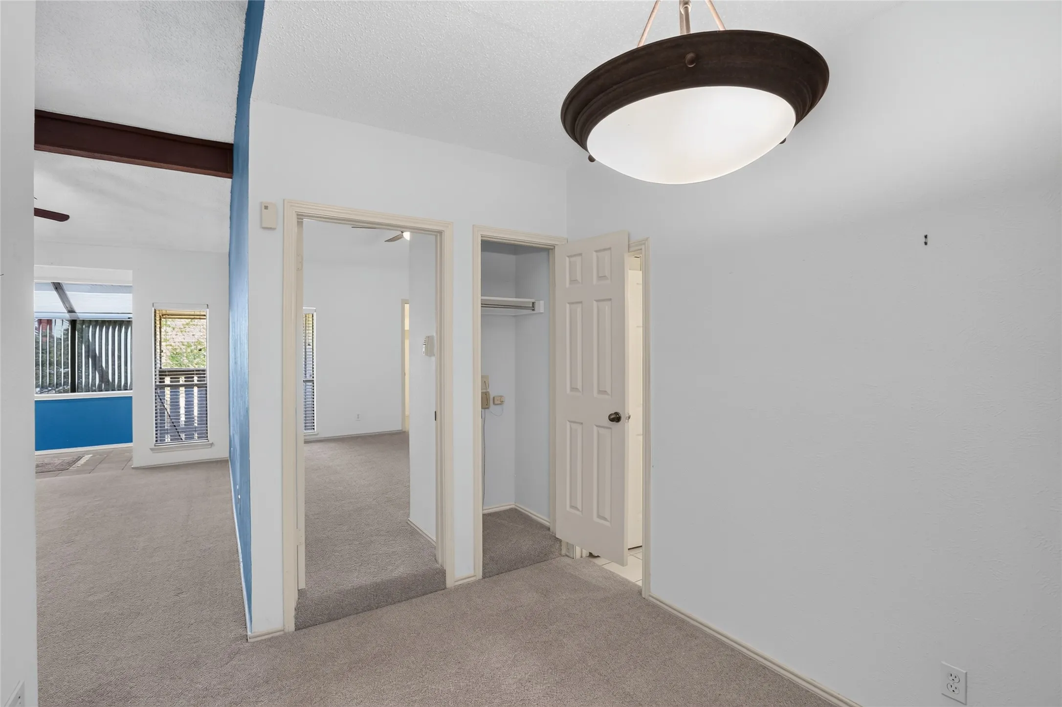 Condominium For Sale in Tarrant County , 2105 Count Fleet Drive 217, Arlington, Texas 76011, 1 Bedroom, 1 Bathroom, Garage spaces, 750 Sqft, built in 1983, mls#21407799, Real Estate Agent in Arlington, Homes For Sale in Tarrant county, Homes For Sale in Arlington, Realtor in Arlington Texas, Real Estate Brokerage Independent Realty Texas, Luminita Cordes Realtor