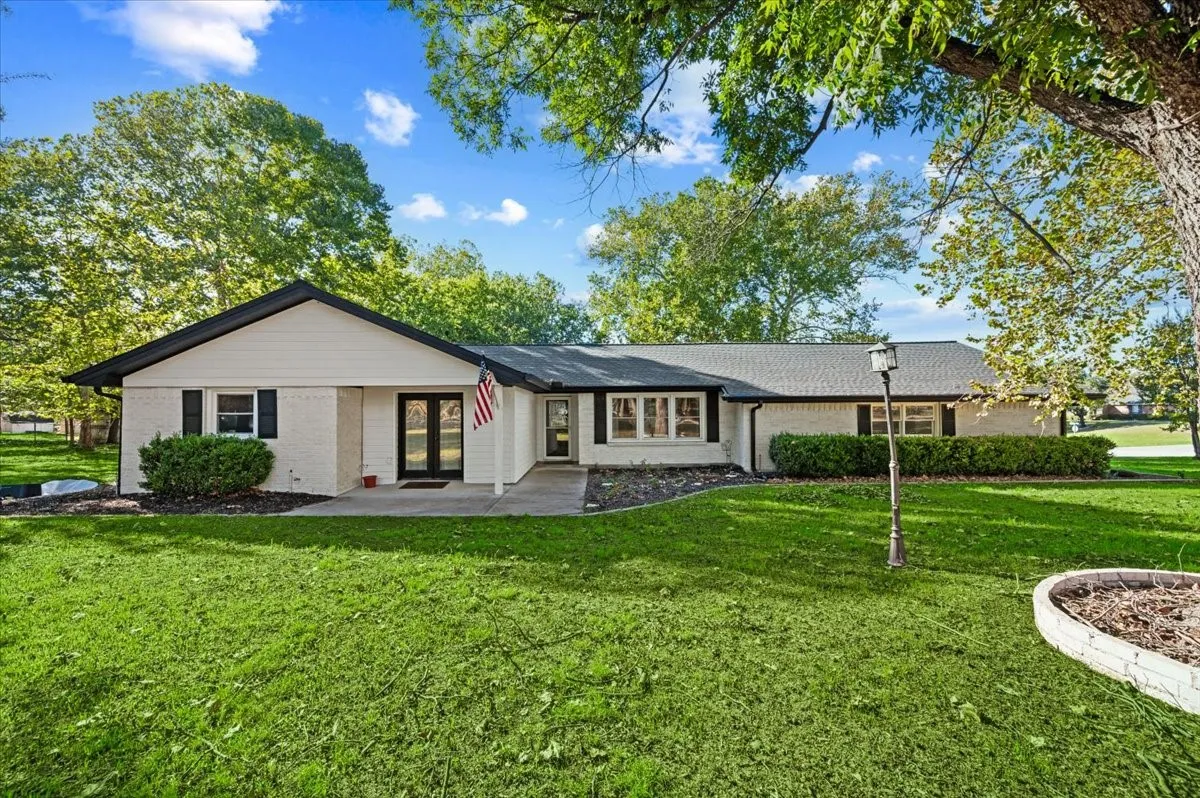 Single Family Residence For Sale
