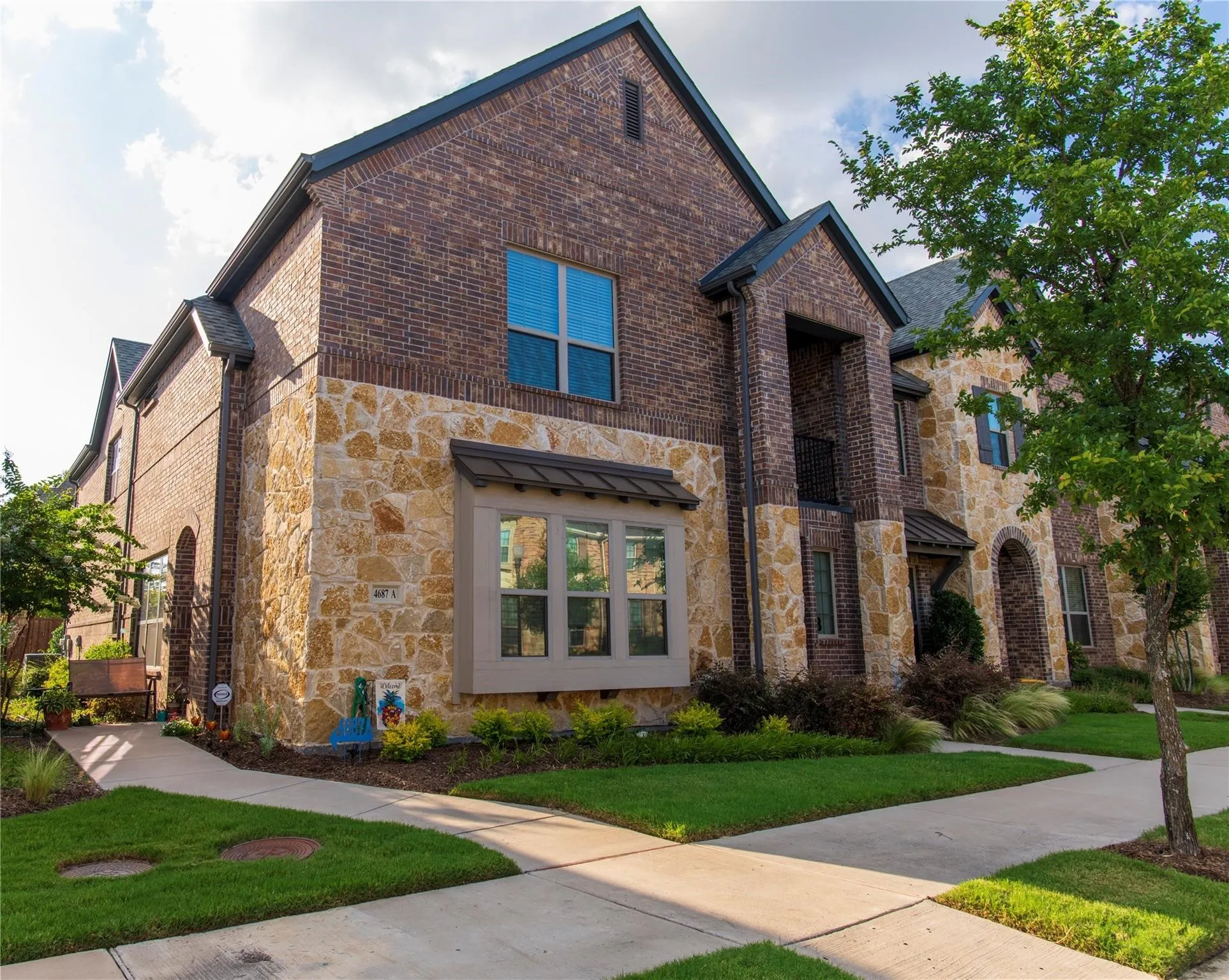 Townhouse For Rent in Denton County , 4687A Dozier Road A, Carrollton, Texas 75010, 3 Bedroom, 3 Bathroom, 2 Garage spaces, 1,984 Sqft, built in 2018, mls#21402913, Real Estate Agent in Carrollton, Homes For Rent in Denton county, Homes For Rent in Carrollton, Realtor in Carrollton Texas, Real Estate Brokerage Independent Realty Texas, Luminita Cordes Realtor