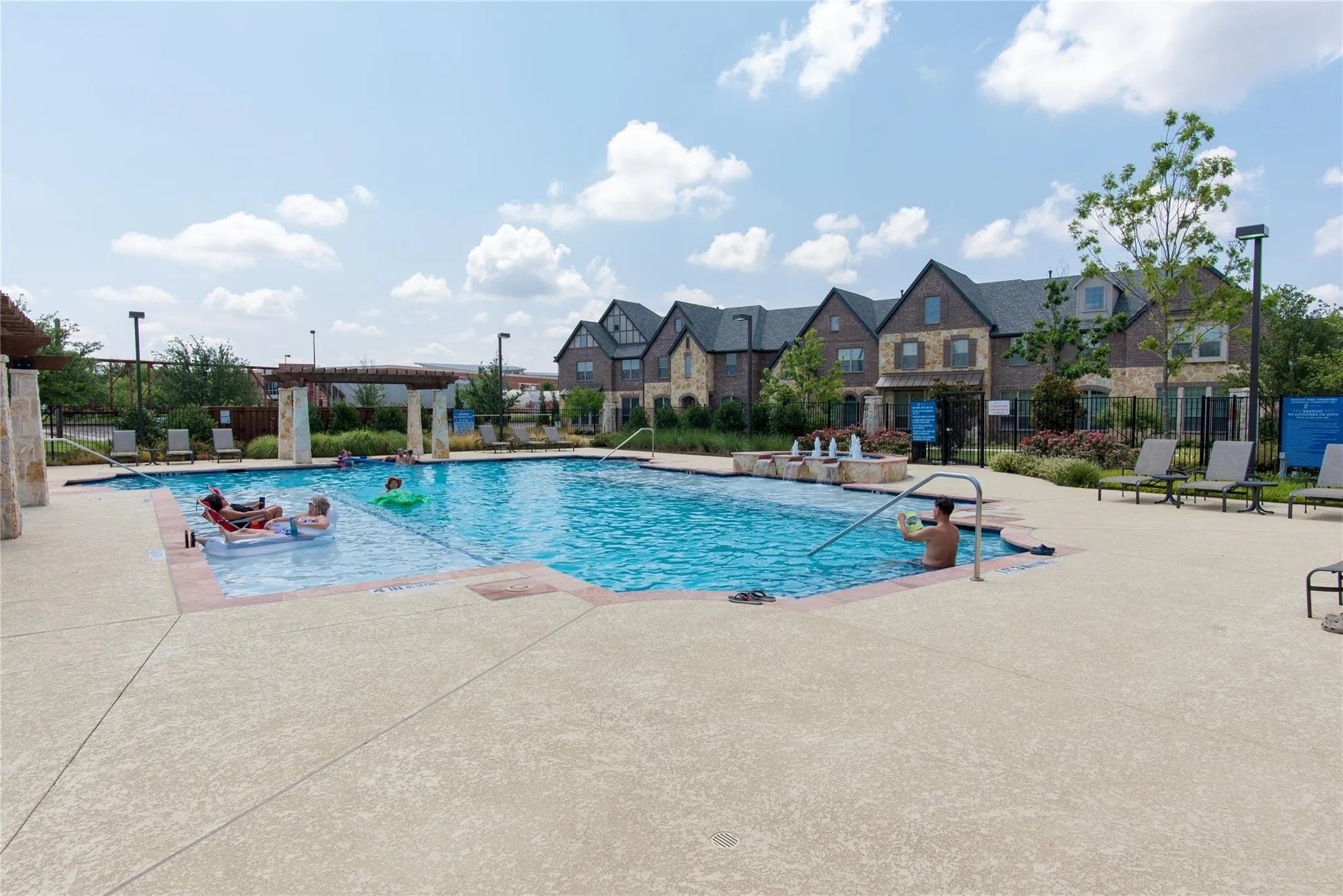 Townhouse For Rent in Denton County , 4687A Dozier Road A, Carrollton, Texas 75010, 3 Bedroom, 3 Bathroom, 2 Garage spaces, 1,984 Sqft, built in 2018, mls#21402913, Real Estate Agent in Carrollton, Homes For Rent in Denton county, Homes For Rent in Carrollton, Realtor in Carrollton Texas, Real Estate Brokerage Independent Realty Texas, Luminita Cordes Realtor