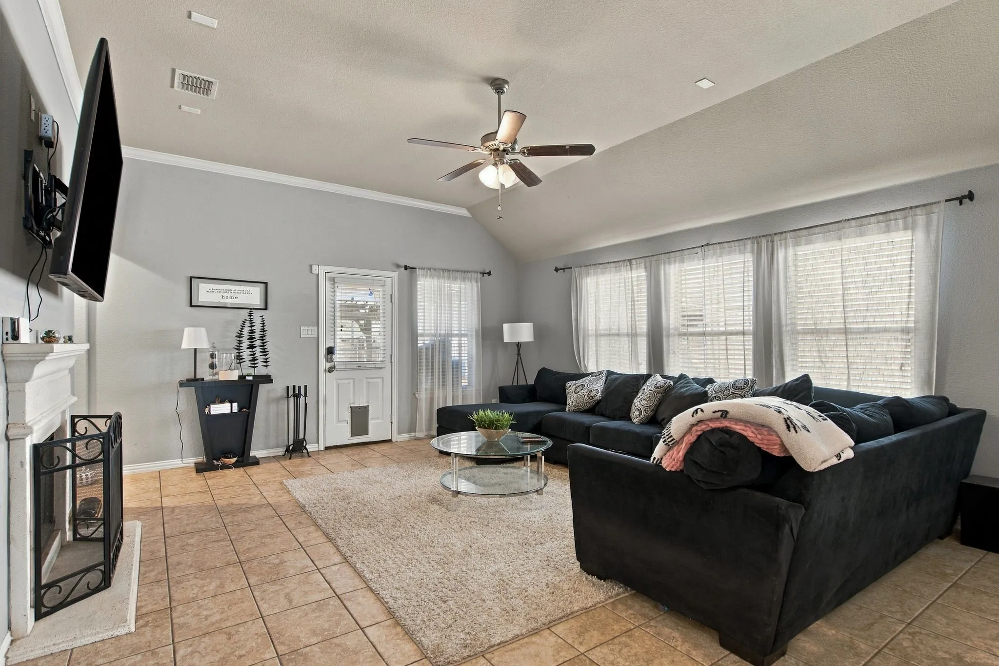 Single Family Residence For Sale in Denton County , 12116 Knots Lane, Frisco, Texas 75036, 4 Bedroom, 2 Bathroom, 2 Garage spaces, 2,013 Sqft, built in 2012, mls#21407759, Real Estate Agent in Frisco, Homes For Sale in Denton county, Homes For Sale in Frisco, Realtor in Frisco Texas, Real Estate Brokerage Independent Realty Texas, Luminita Cordes Realtor
