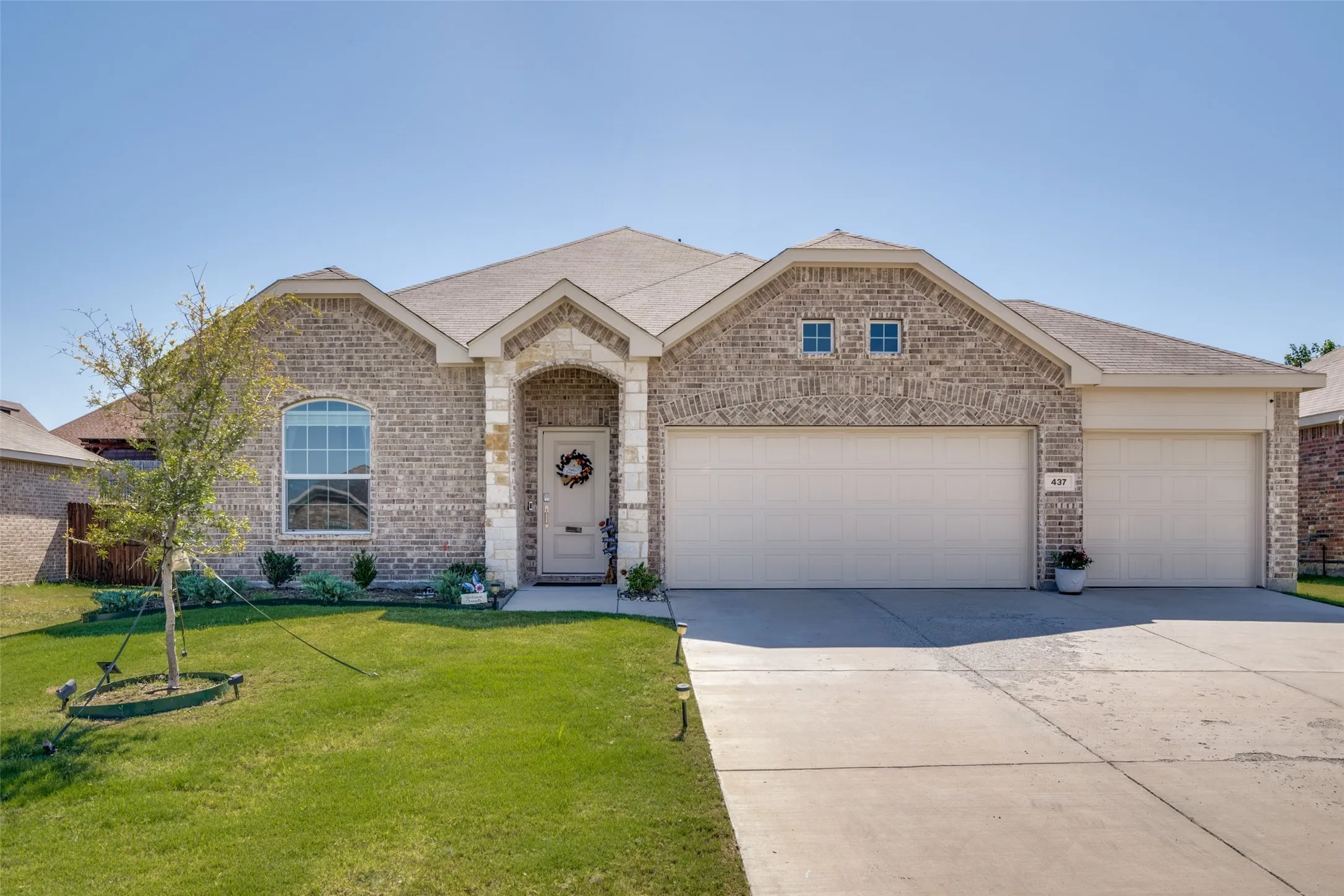 Single Family Residence For Sale