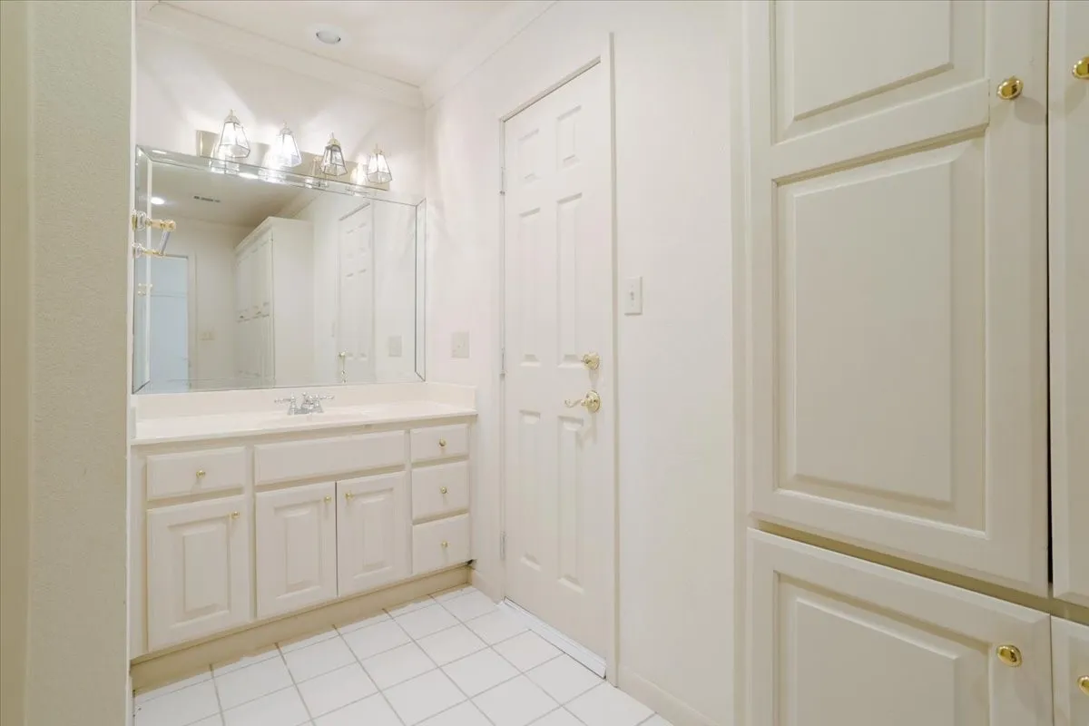 Single Family Residence For Rent in Grayson County , 5393 State Highway 5, Van Alstyne, Texas 75495, 4 Bedroom, 4 Bathroom, 2 Garage spaces, 3,557 Sqft, built in 1992, mls#21407810, Real Estate Agent in Van Alstyne, Homes For Rent in Grayson county, Homes For Rent in Van Alstyne, Realtor in Van Alstyne Texas, Real Estate Brokerage Independent Realty Texas, Luminita Cordes Realtor