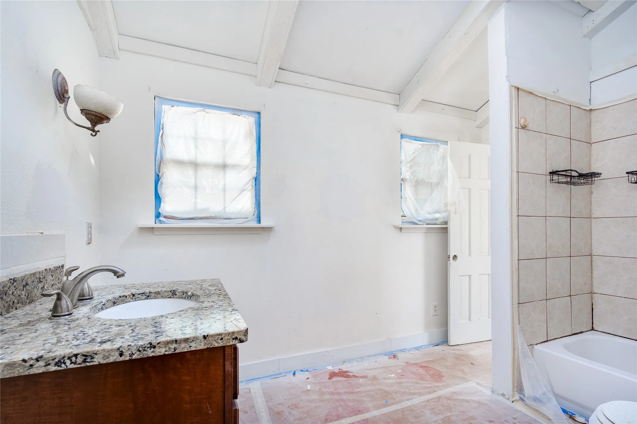 Single Family Residence For Sale in Dallas County , 2823 San Marcus Avenue, Dallas, Texas 75228, 4 Bedroom, 1 Bathroom, Garage spaces, 1,536 Sqft, built in 1955, mls#21407811, Real Estate Agent in Dallas, Homes For Sale in Dallas county, Homes For Sale in Dallas, Realtor in Dallas Texas, Real Estate Brokerage Independent Realty Texas, Luminita Cordes Realtor