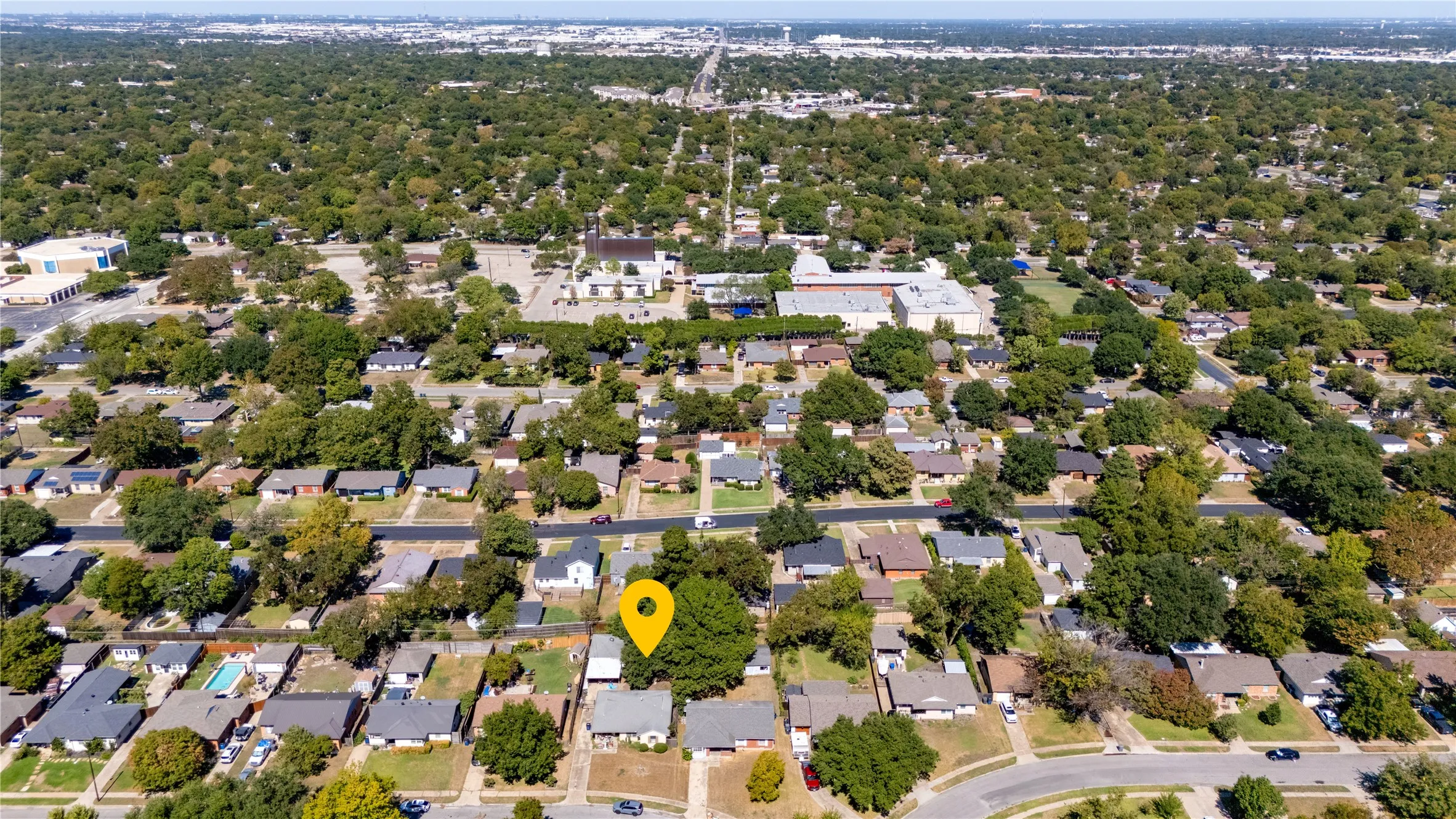 Single Family Residence For Sale in Dallas County , 2823 San Marcus Avenue, Dallas, Texas 75228, 4 Bedroom, 1 Bathroom, Garage spaces, 1,536 Sqft, built in 1955, mls#21407811, Real Estate Agent in Dallas, Homes For Sale in Dallas county, Homes For Sale in Dallas, Realtor in Dallas Texas, Real Estate Brokerage Independent Realty Texas, Luminita Cordes Realtor